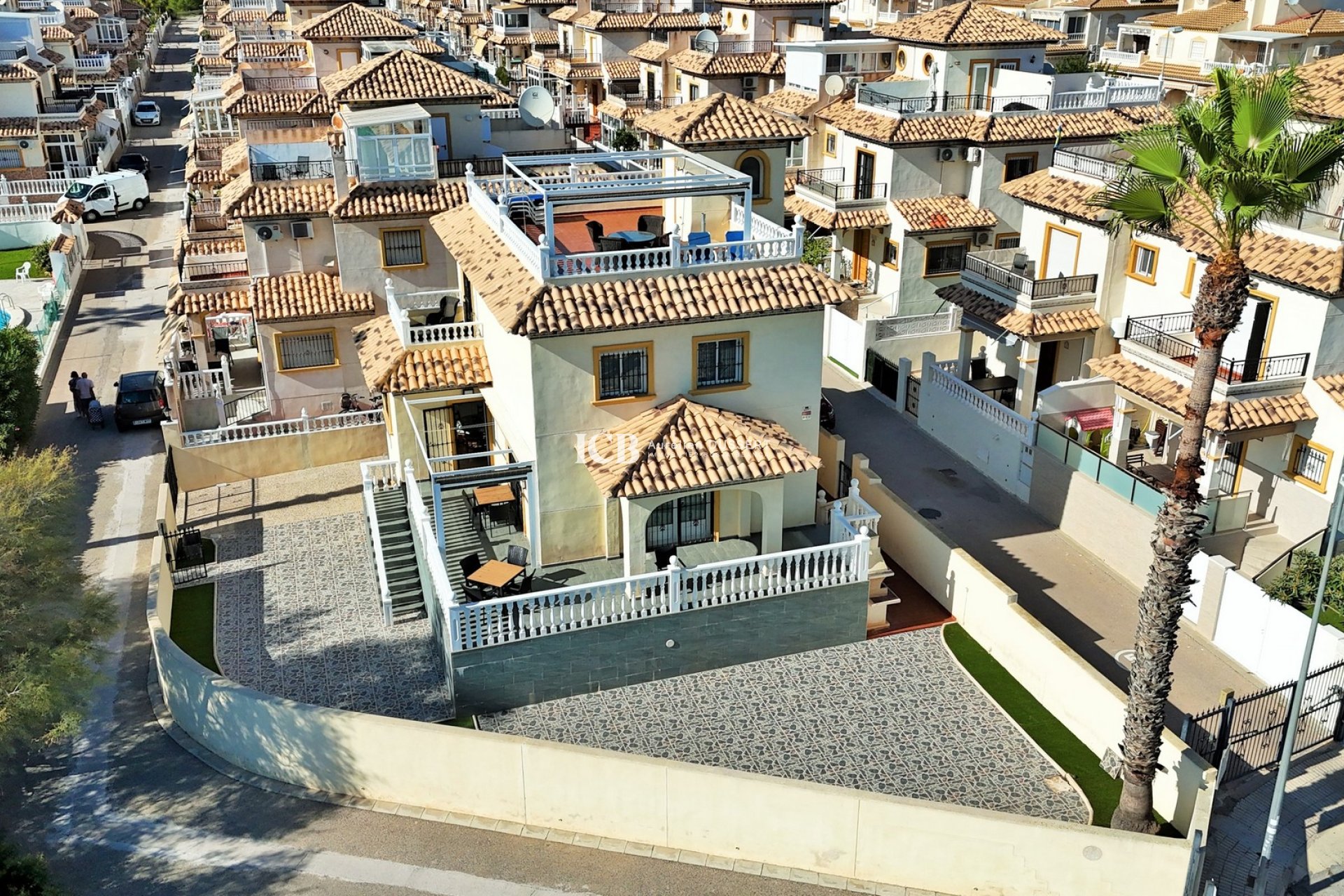 Reventa - Casa independiente -
Orihuela Costa - Playa Flamenca