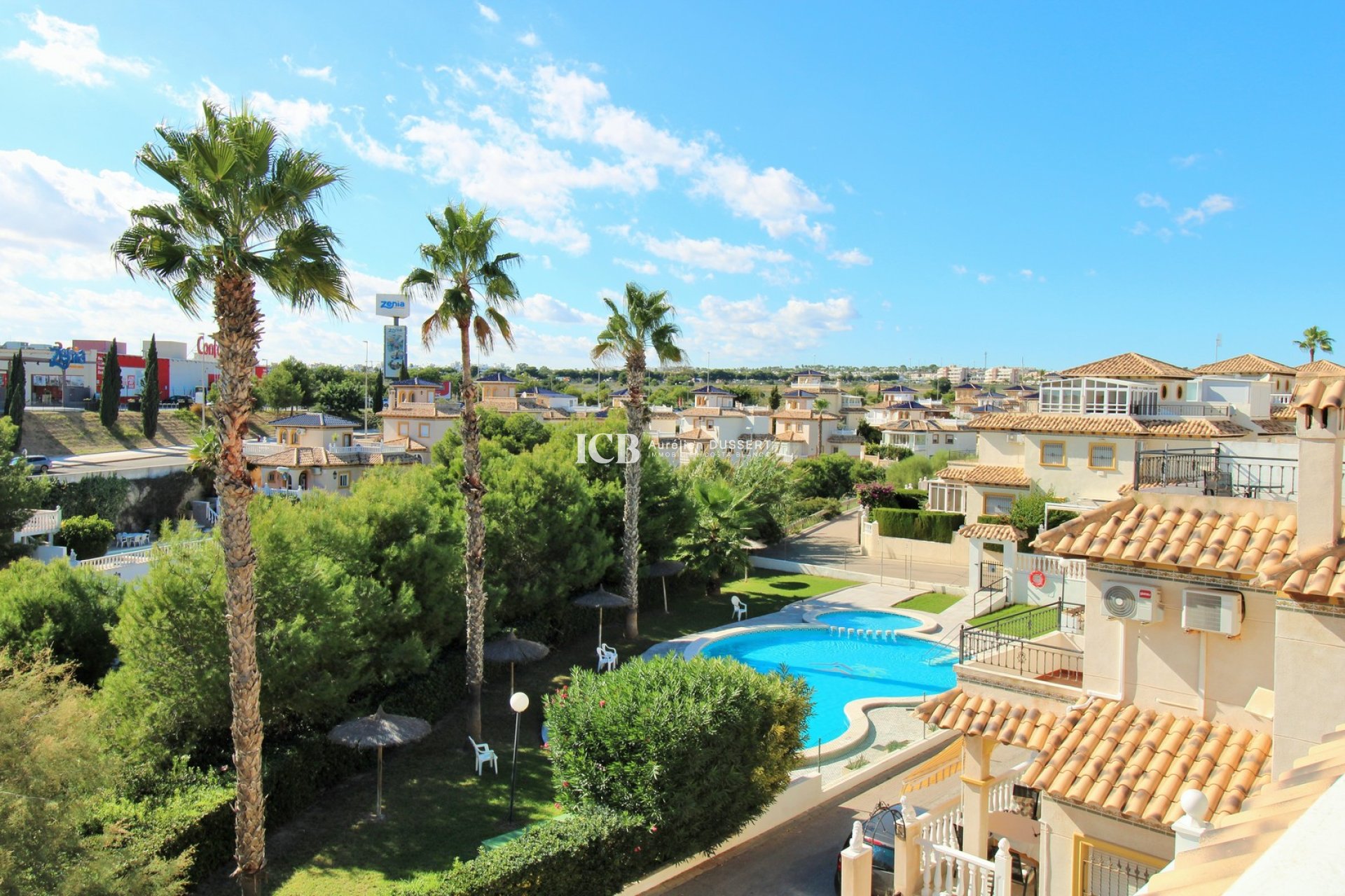 Reventa - Casa independiente -
Orihuela Costa - Playa Flamenca