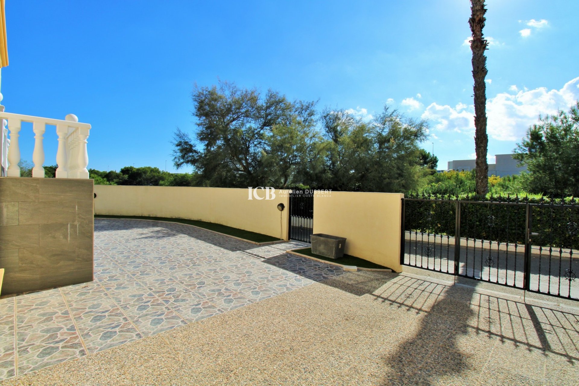 Reventa - Casa independiente -
Orihuela Costa - Playa Flamenca