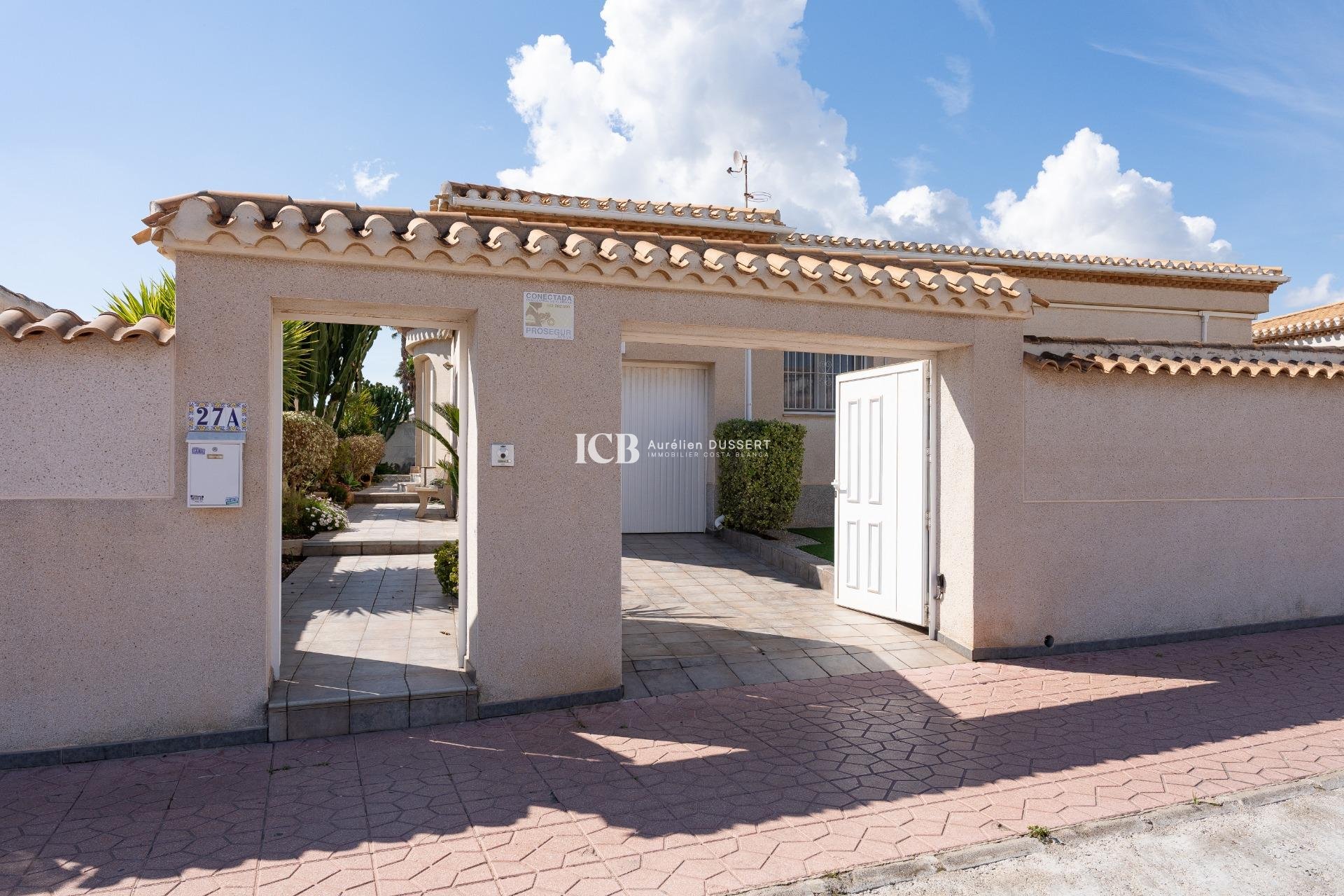 Reventa - Casa independiente -
Orihuela Costa - Playa Flamenca