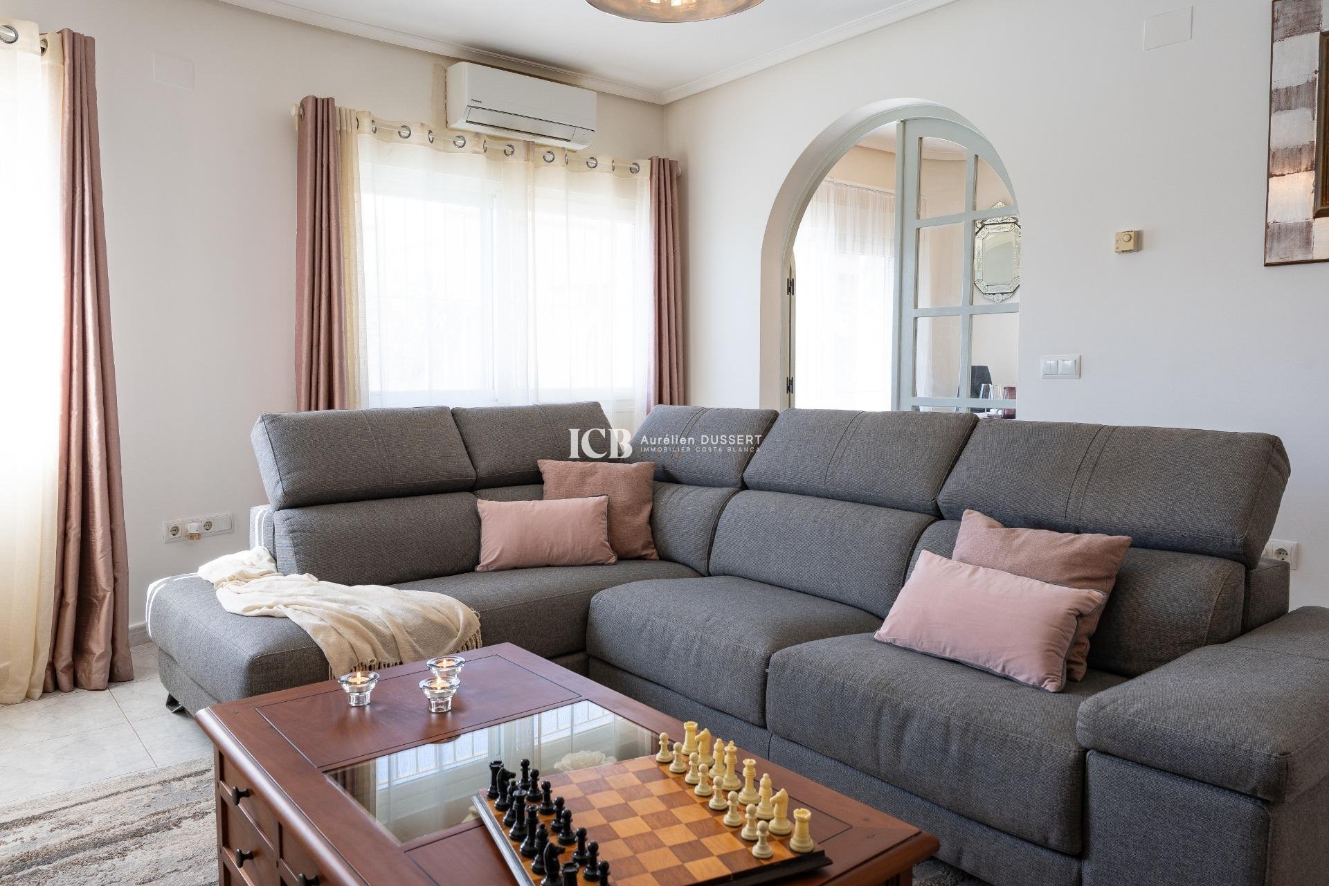 Reventa - Casa independiente -
Orihuela Costa - Playa Flamenca