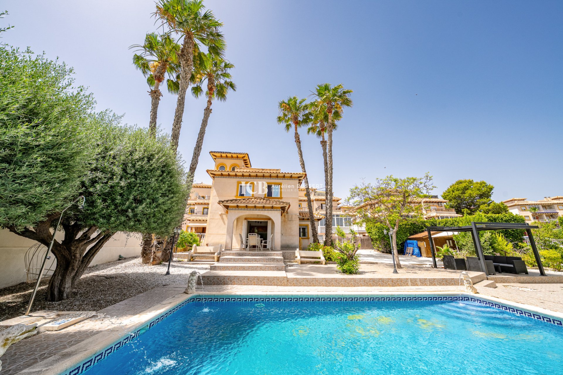 Reventa - Casa independiente -
Orihuela Costa - Playa Flamenca