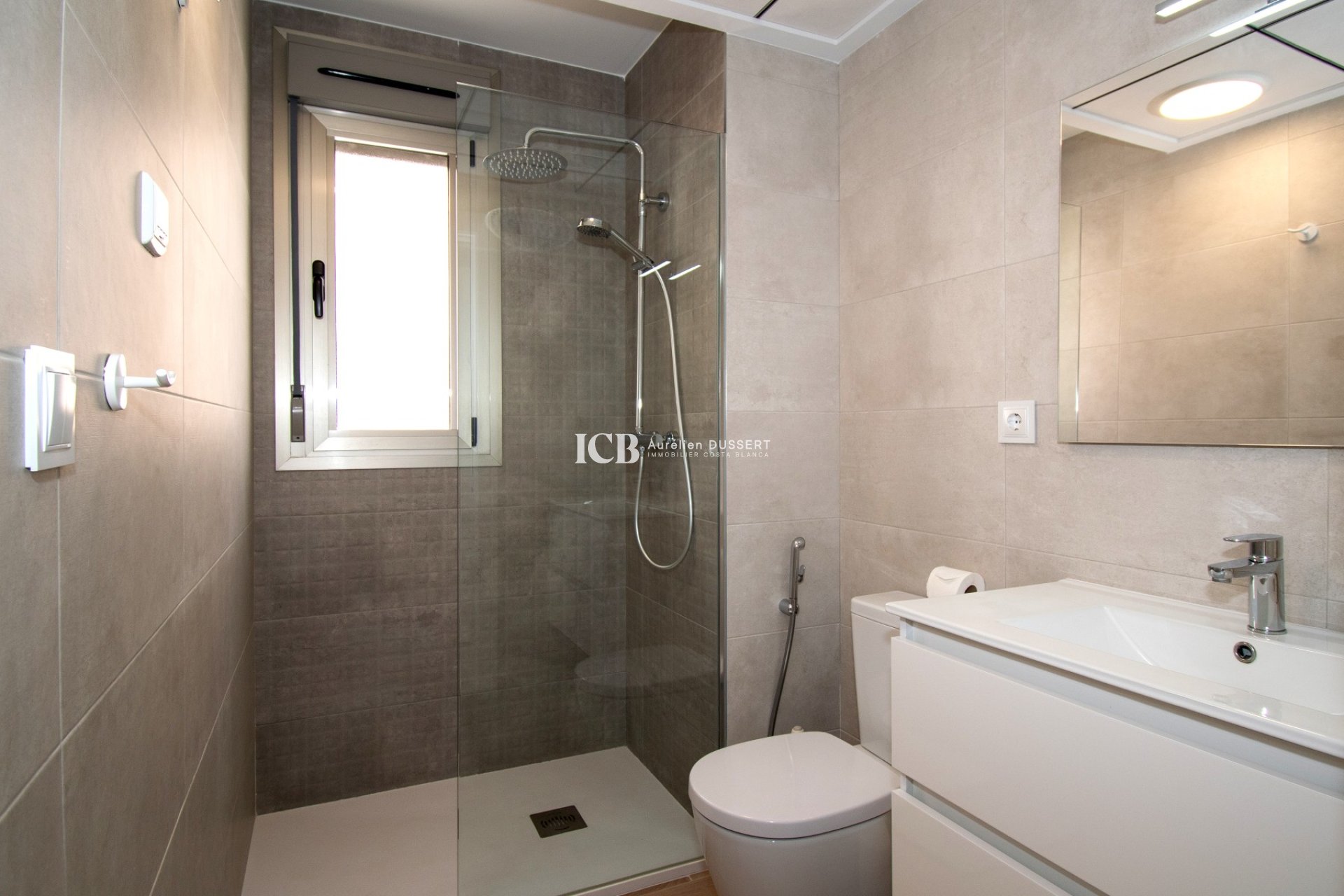 Reventa - Casa independiente -
Orihuela Costa - Villamartín