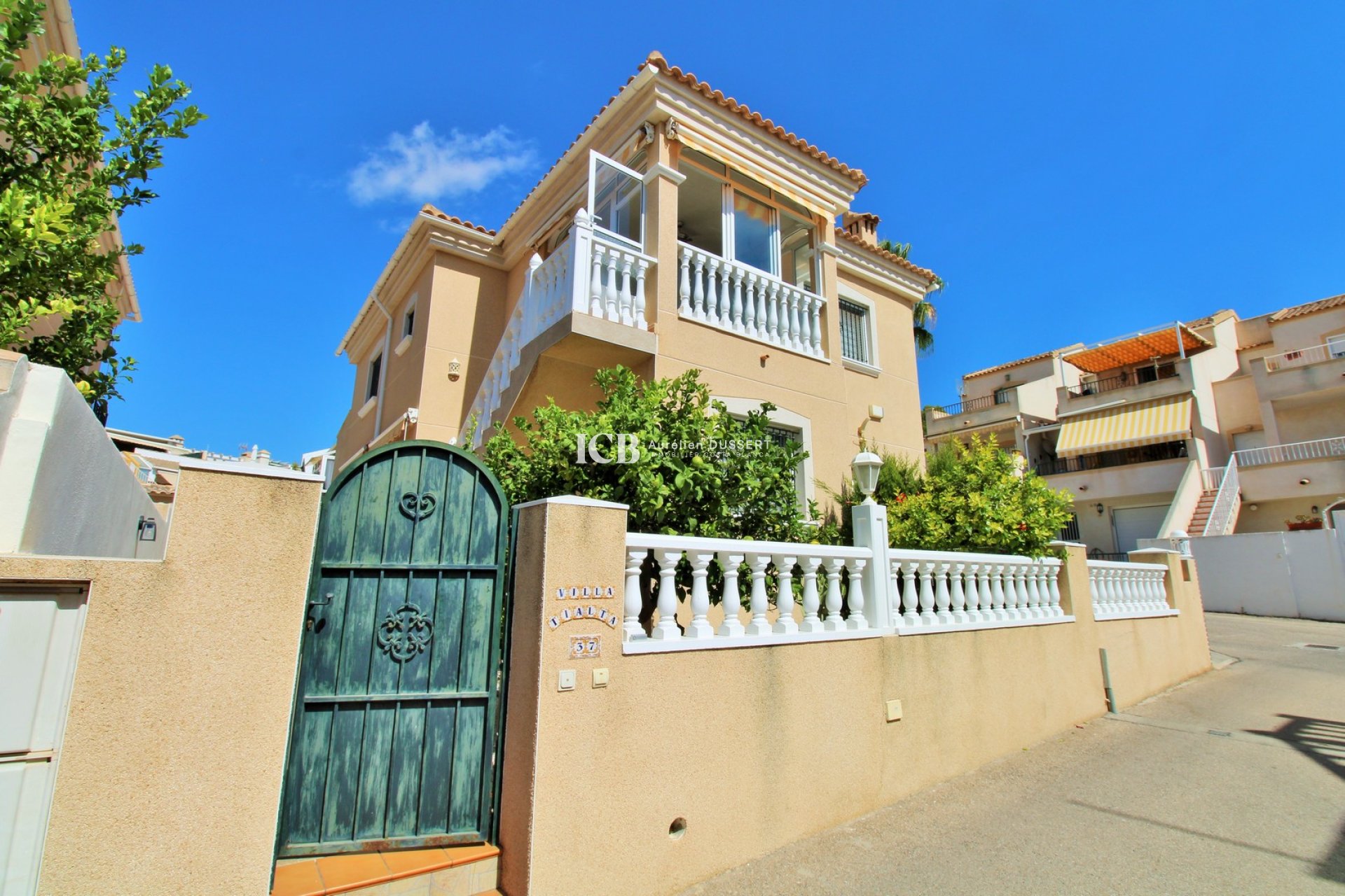 Reventa - Casa independiente -
Orihuela Costa - Villamartín