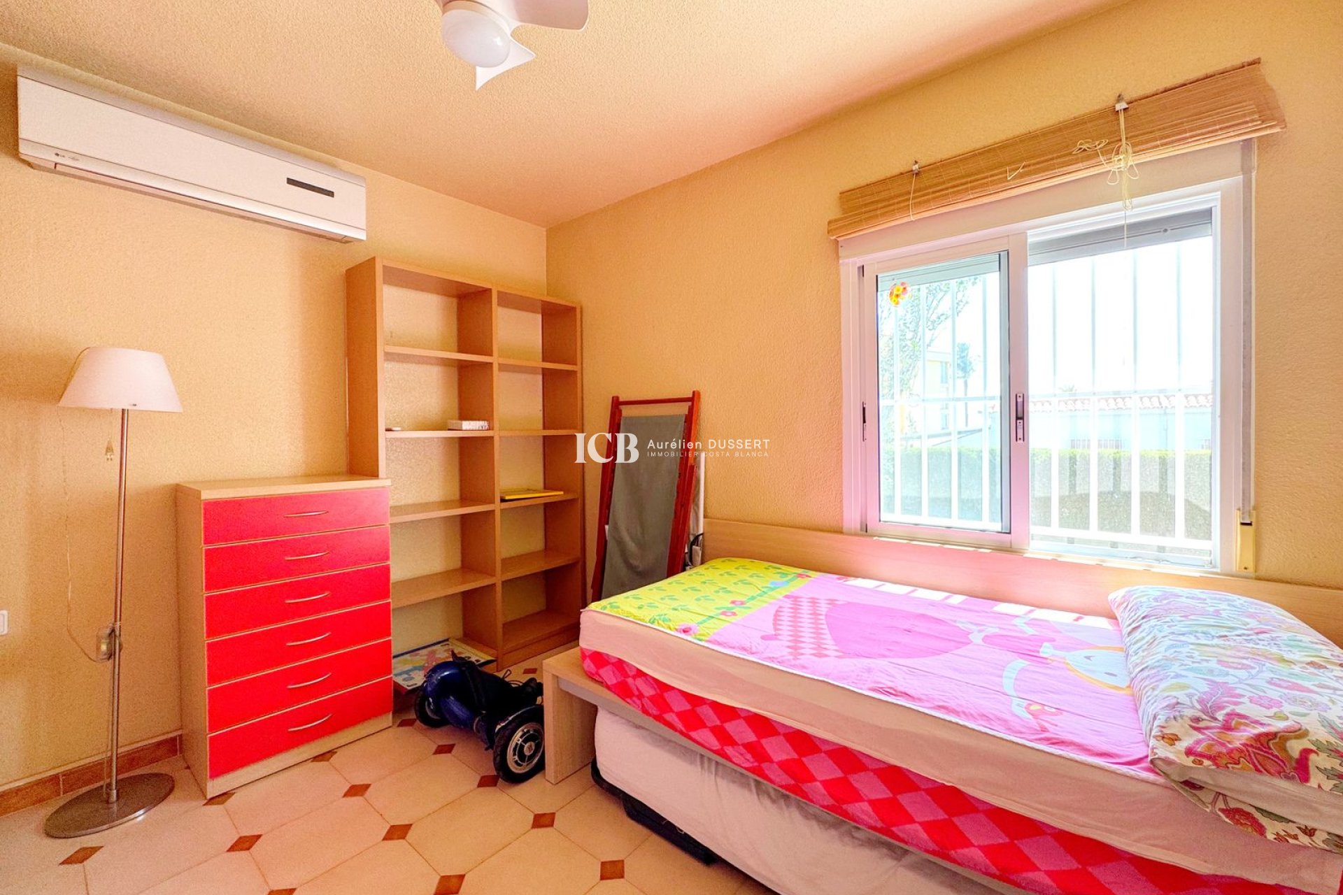 Reventa - Casa independiente -
Punta Prima - Torrevieja