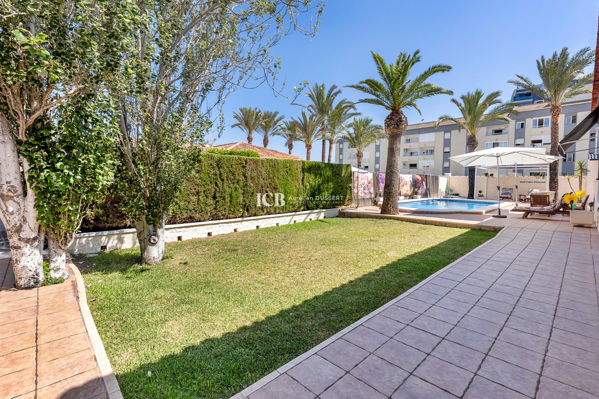 Reventa - Casa independiente -
Punta Prima - Torrevieja