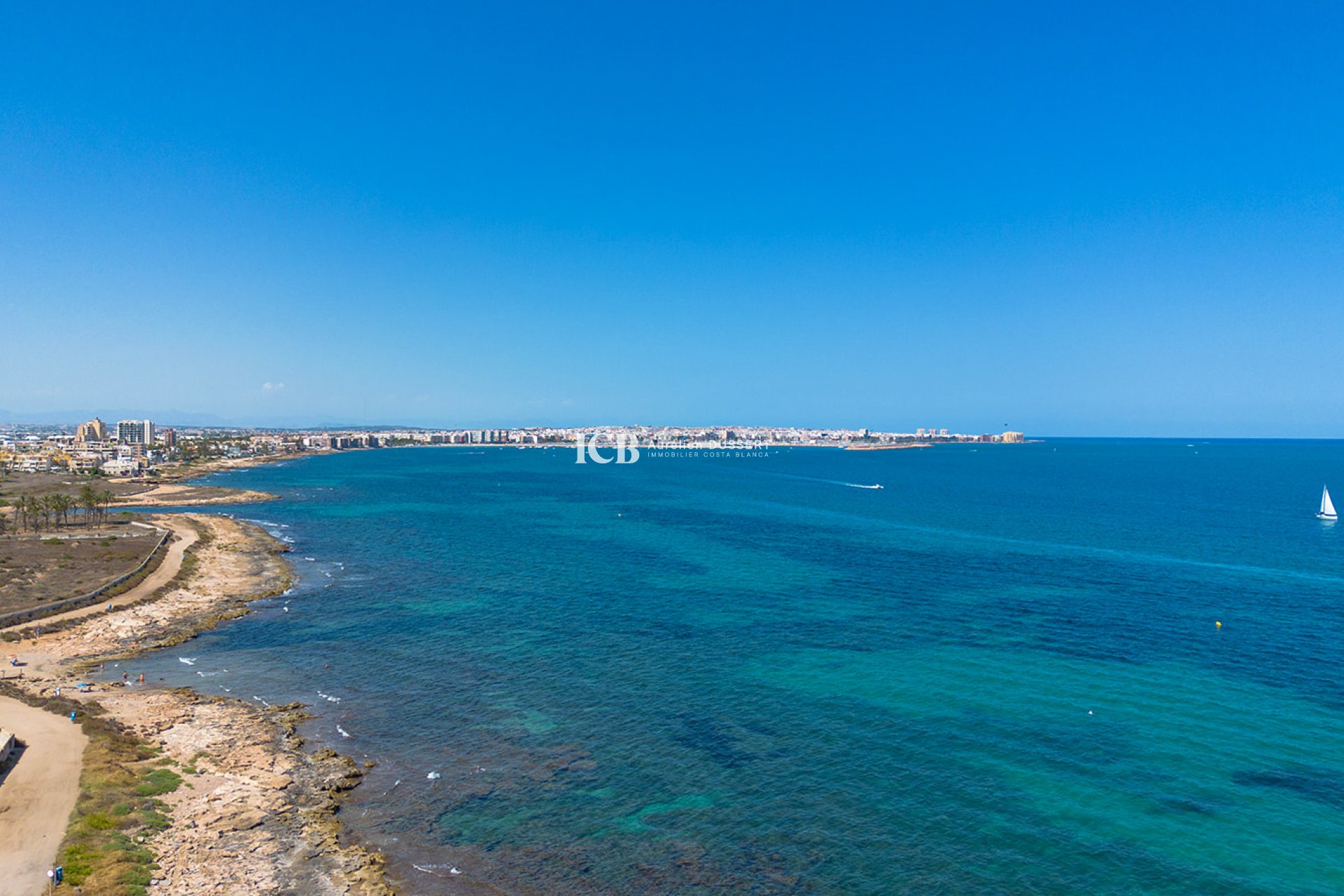 Reventa - Casa independiente -
Punta Prima - Torrevieja
