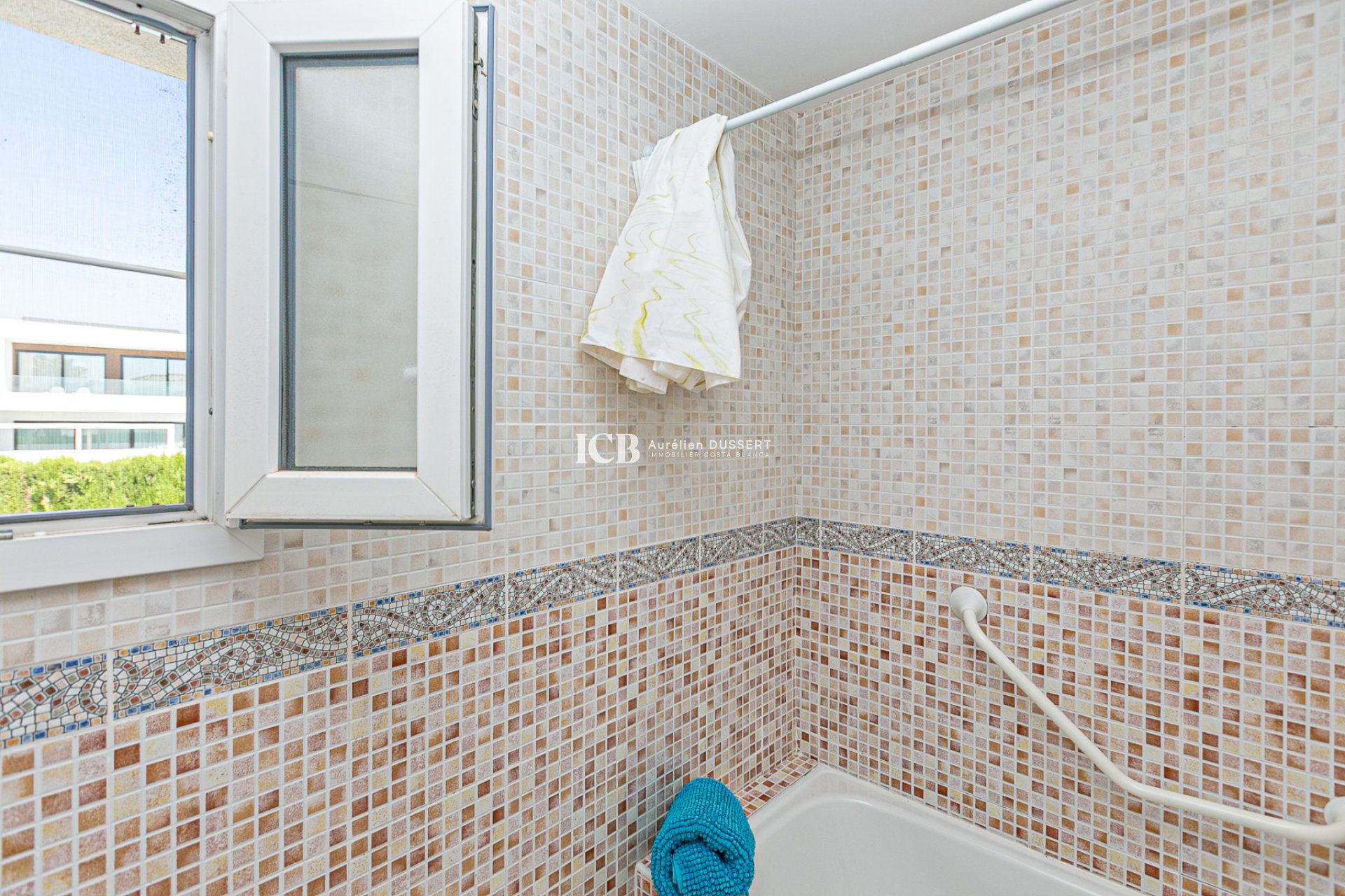 Reventa - Casa independiente -
San Fulgencio - La Marina