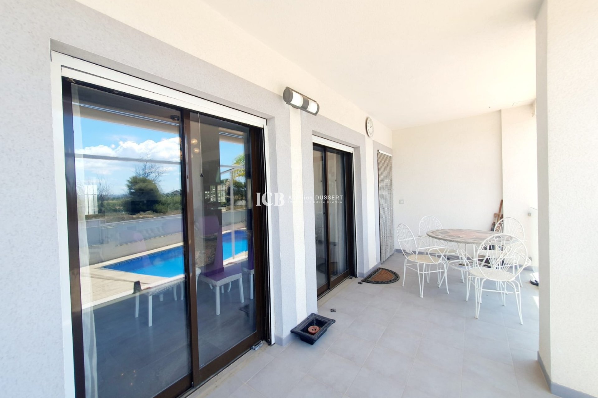 Reventa - Casa independiente -
San Fulgencio - urb.la marina