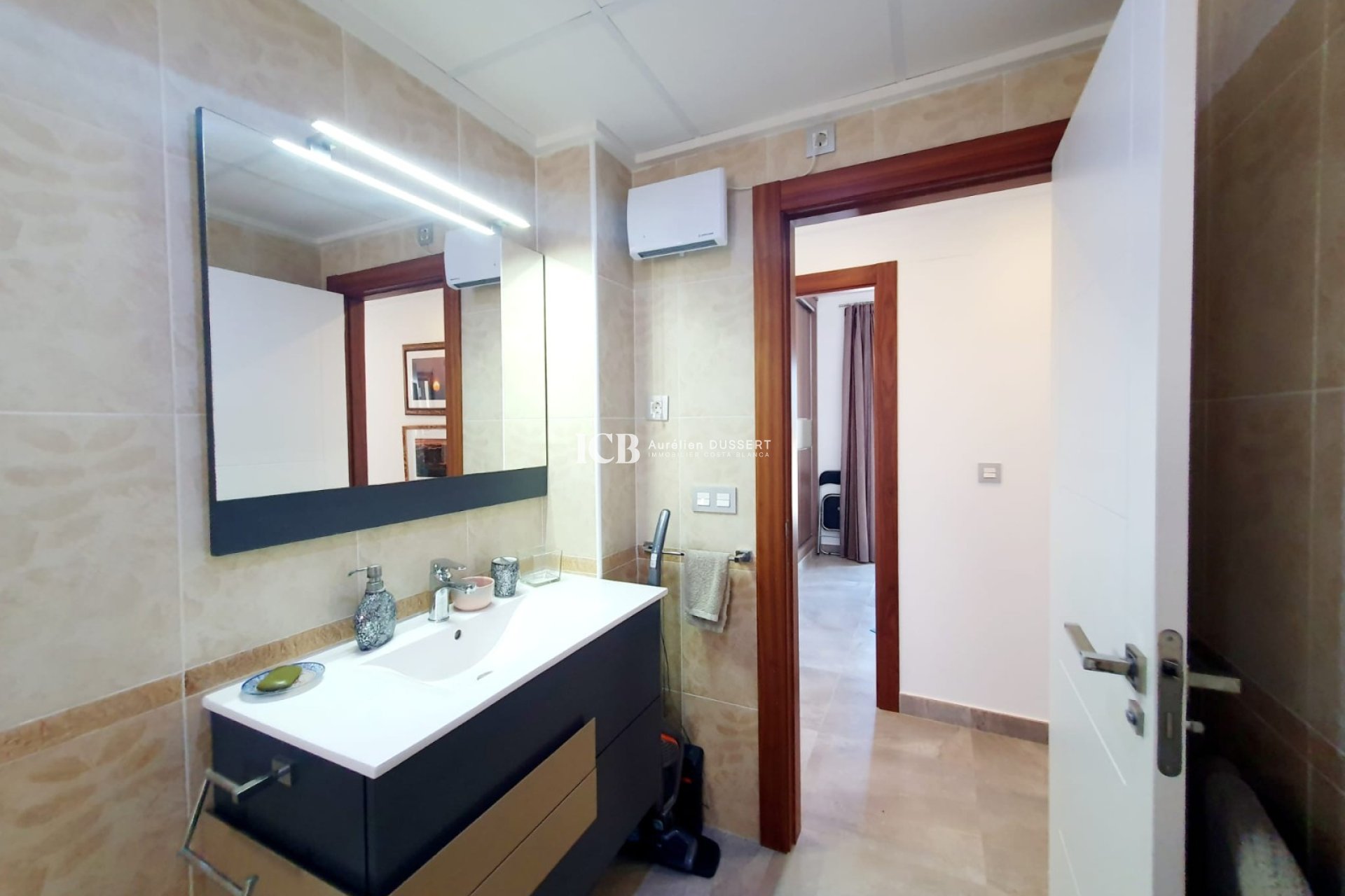 Reventa - Casa independiente -
San Fulgencio - urb.la marina