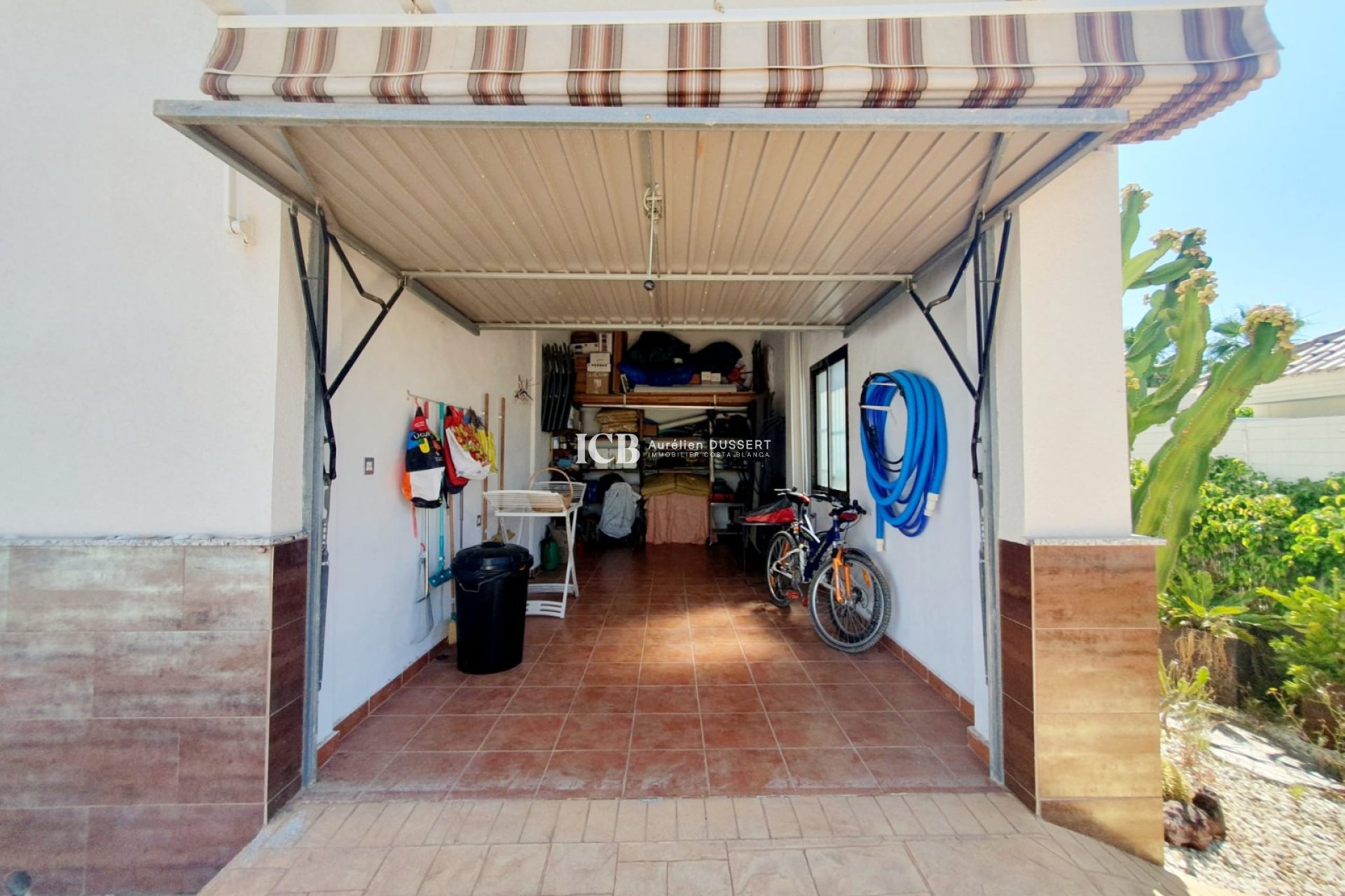 Reventa - Casa independiente -
San Fulgencio - urb.la marina