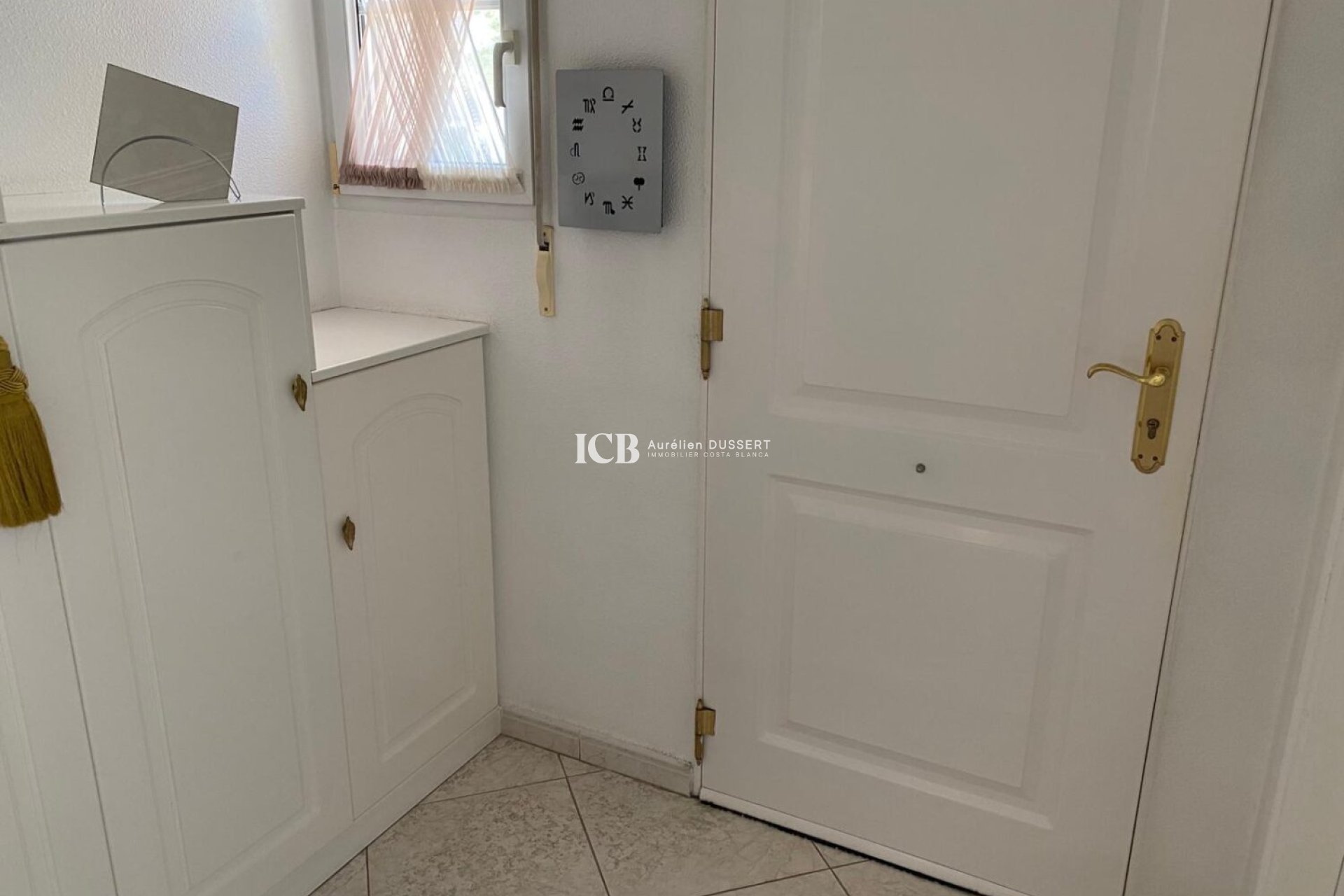 Reventa - Casa independiente -
San Miguel de Salinas - El Galan