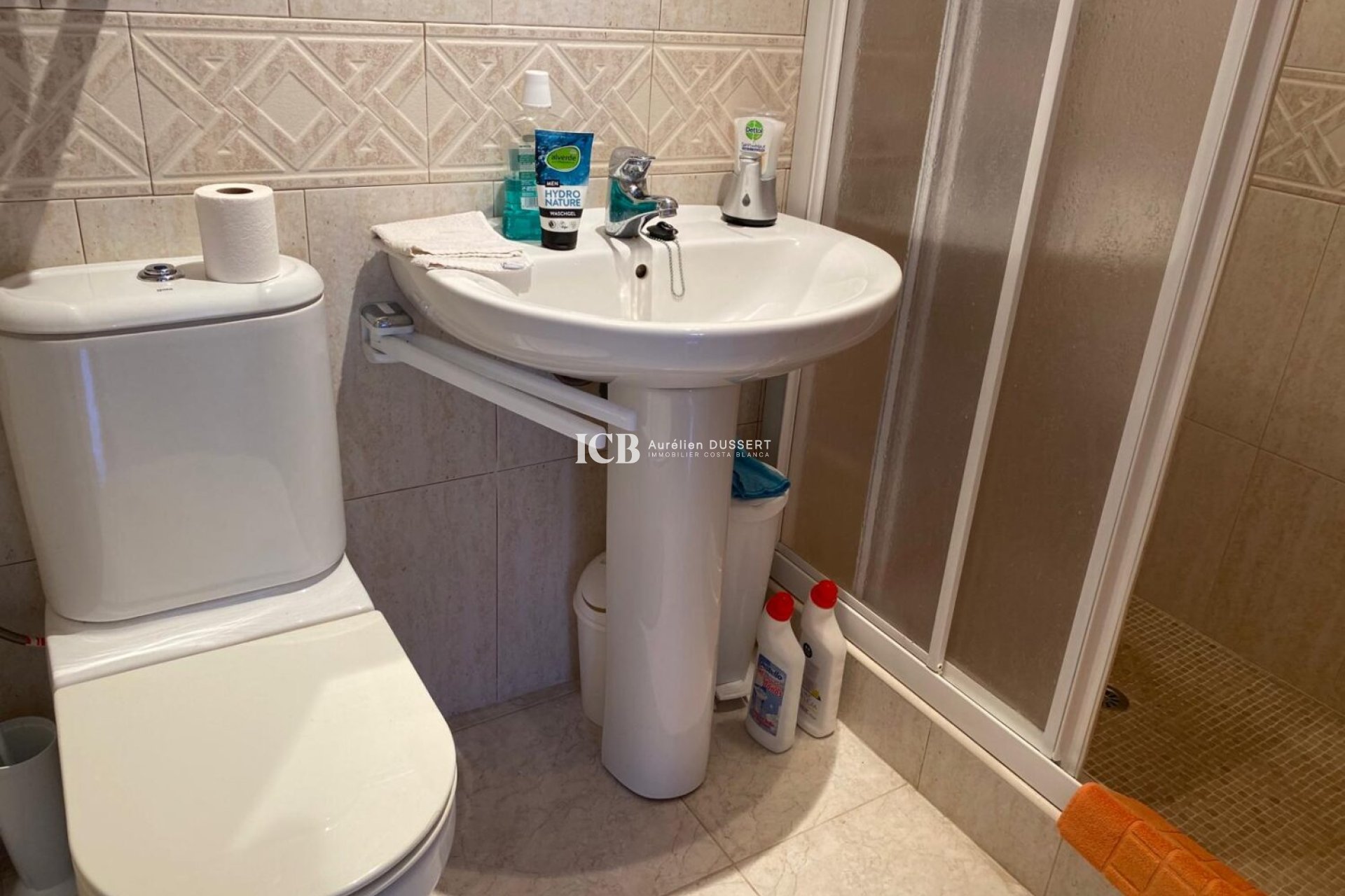 Reventa - Casa independiente -
San Miguel de Salinas - El Galan