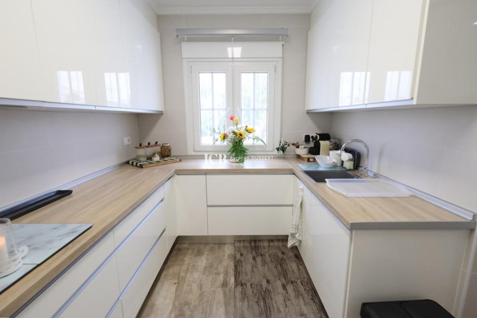 Reventa - Casa independiente -
San Miguel de Salinas - El Galan