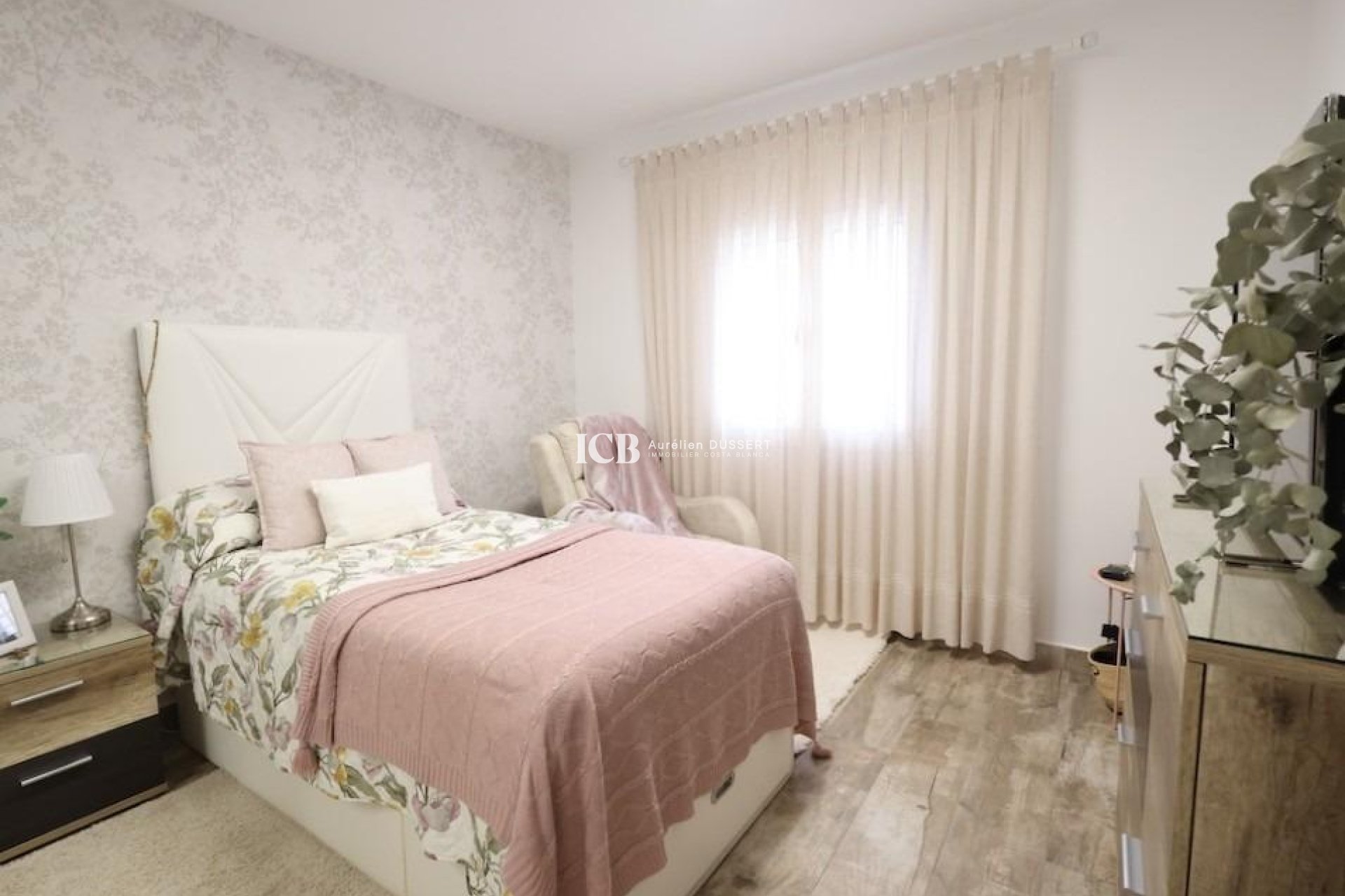 Reventa - Casa independiente -
San Miguel de Salinas - El Galan