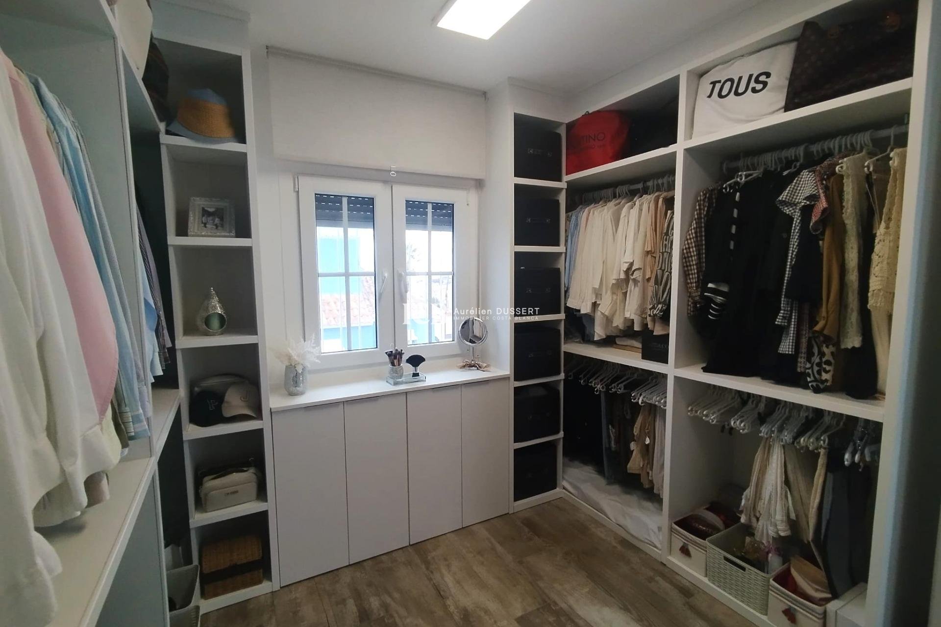 Reventa - Casa independiente -
San Miguel de Salinas - El Galan