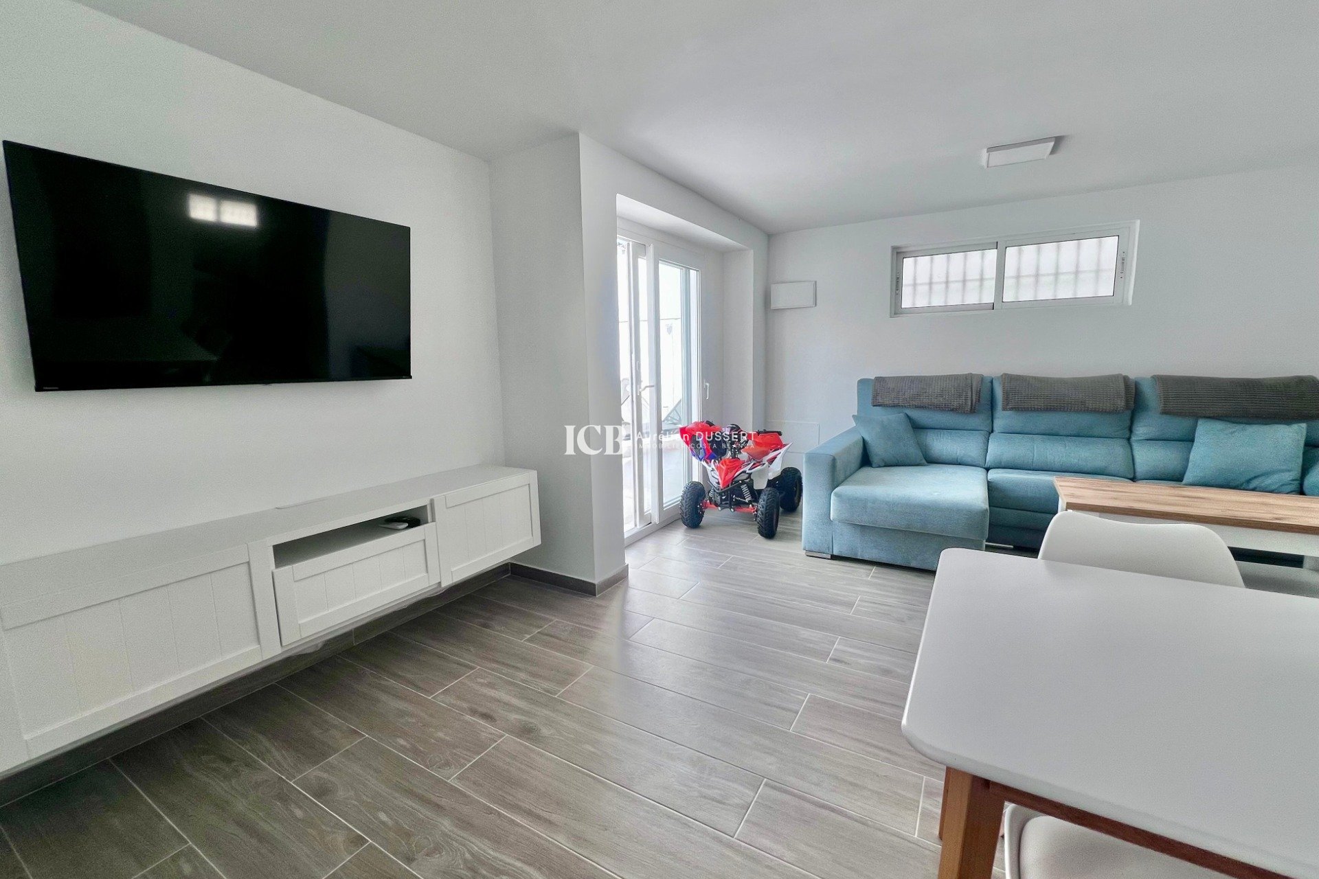 Reventa - Casa independiente -
San Miguel de Salinas - Las filipinas