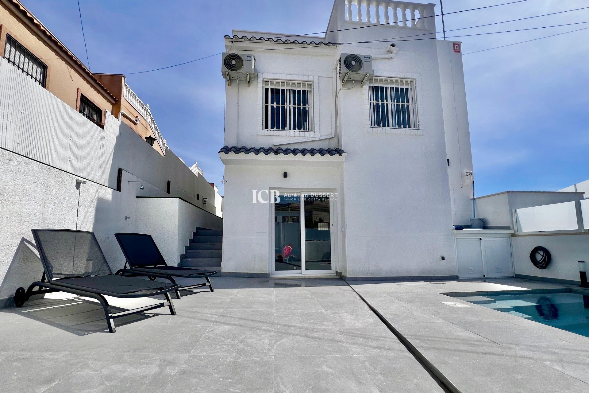 Reventa - Casa independiente -
San Miguel de Salinas - Las filipinas