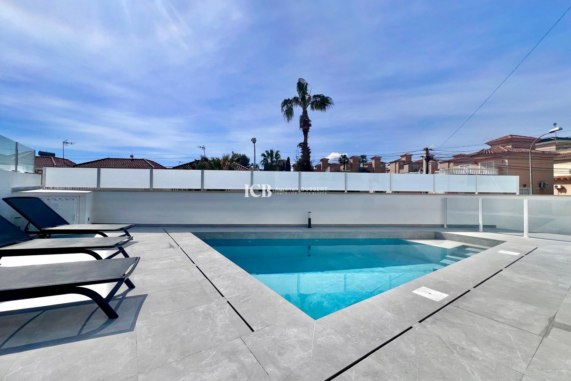 Reventa - Casa independiente -
San Miguel de Salinas - Las filipinas