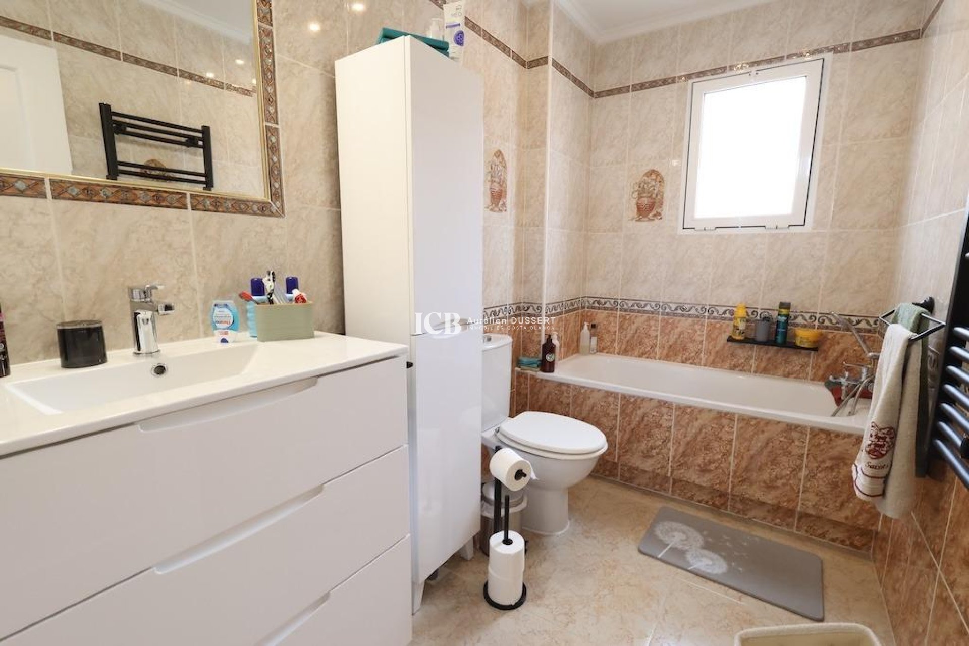Reventa - Casa independiente -
San Miguel de Salinas - Las filipinas