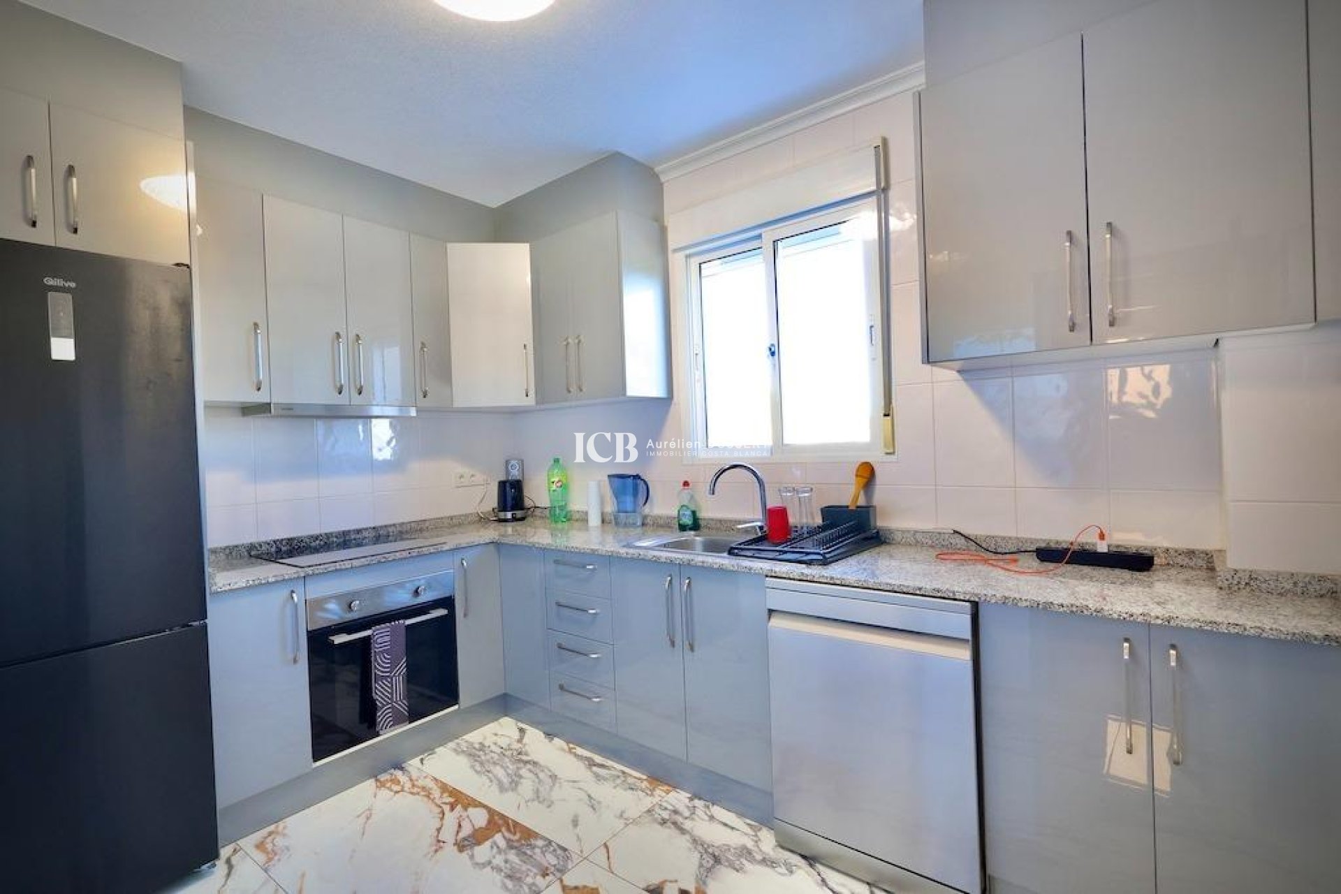 Reventa - Casa independiente -
San Miguel de Salinas - Pueblo 9