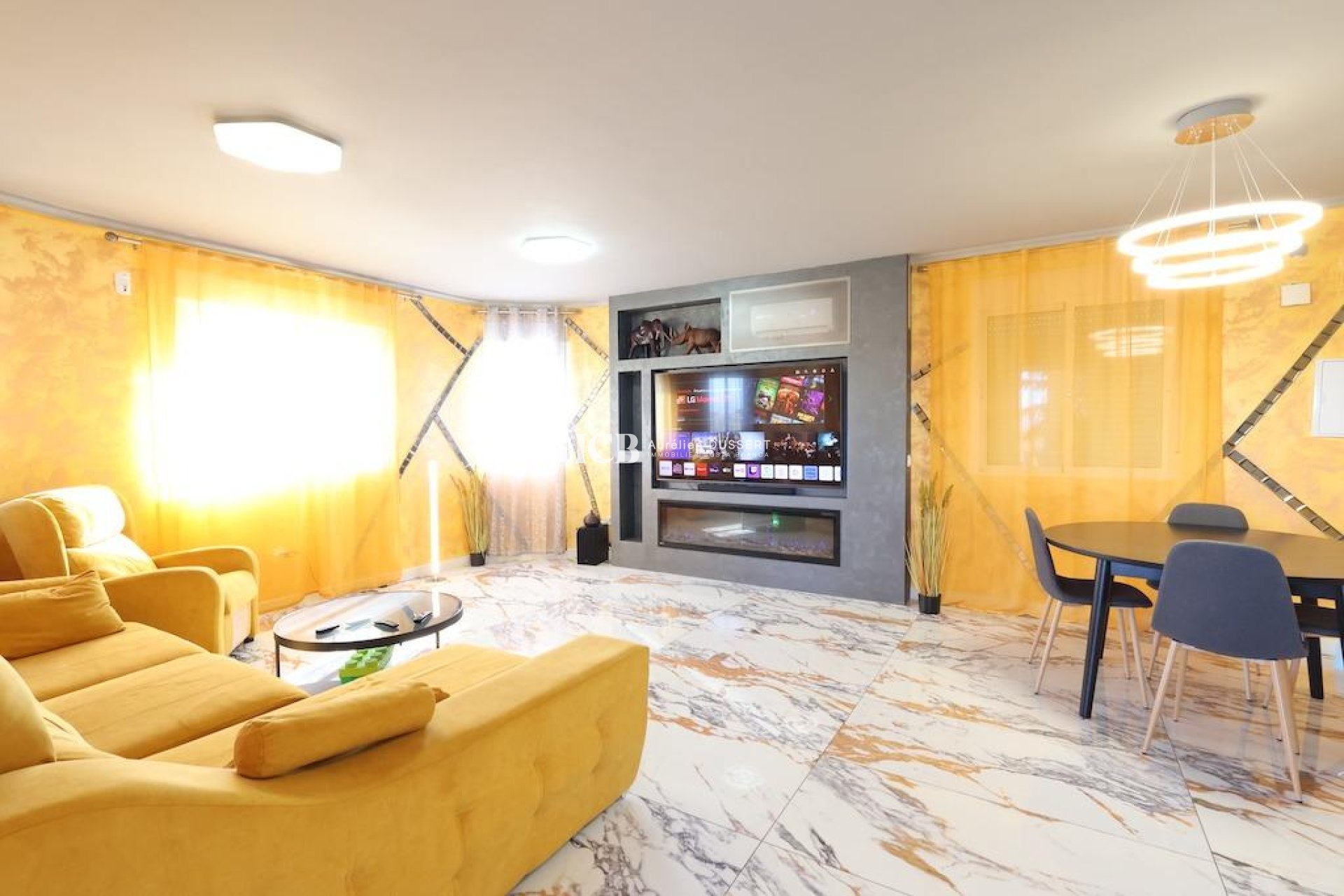 Reventa - Casa independiente -
San Miguel de Salinas - Pueblo 9