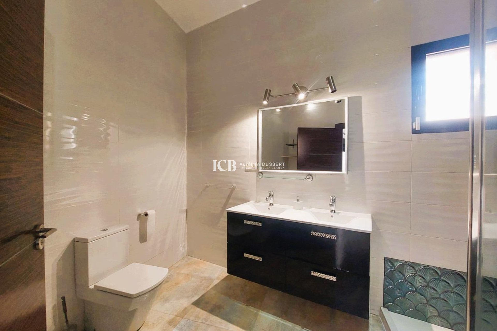 Reventa - Casa independiente -
Torre de la Horadada