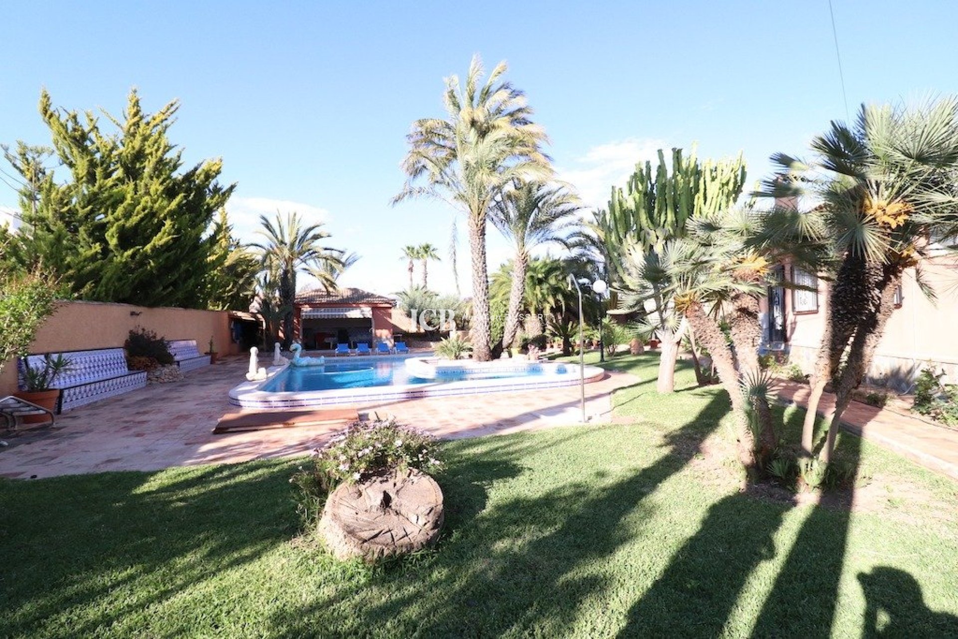Reventa - Casa independiente -
Torrevieja - El chaparral
