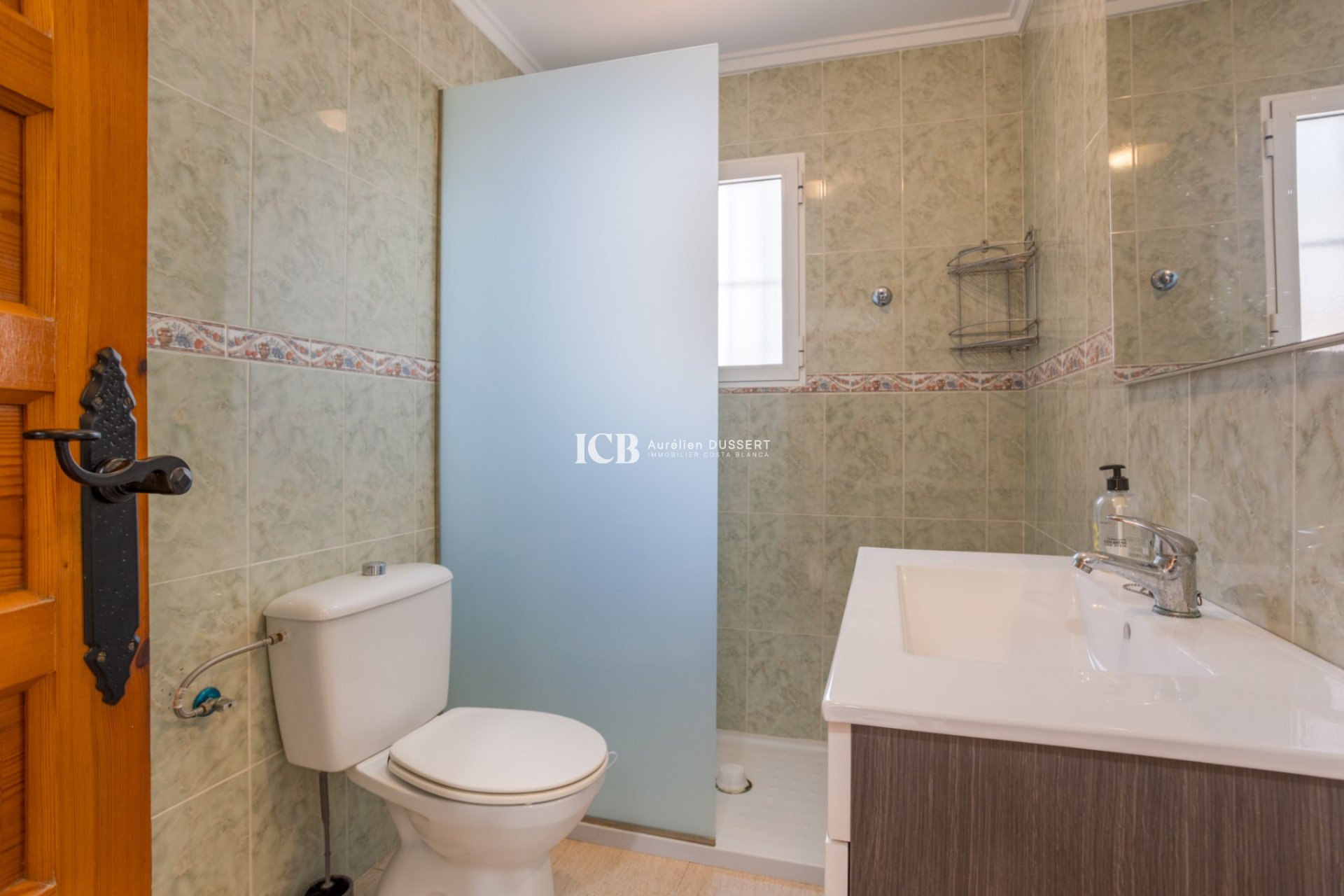 Reventa - Casa independiente -
Torrevieja - Urbanización San Luis