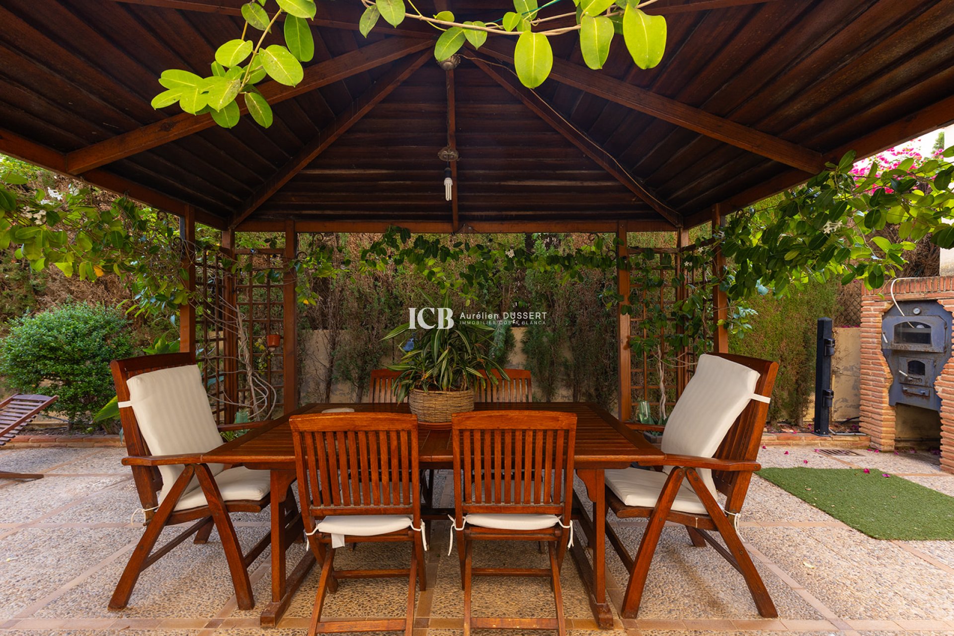 Reventa - Casa independiente -
Torrevieja