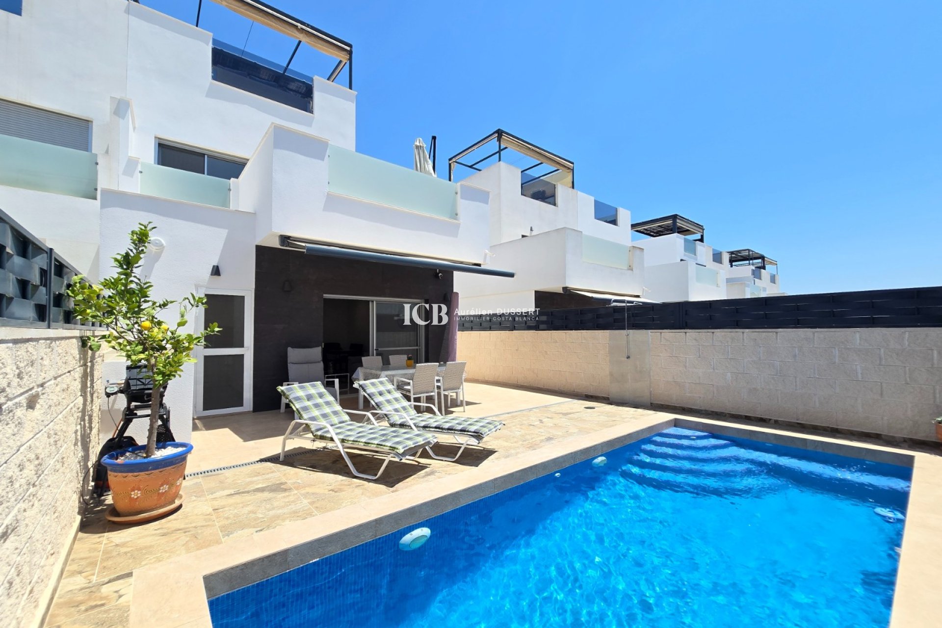 Reventa - Villa * -
Ciudad Quesada * - Doña Pepa *