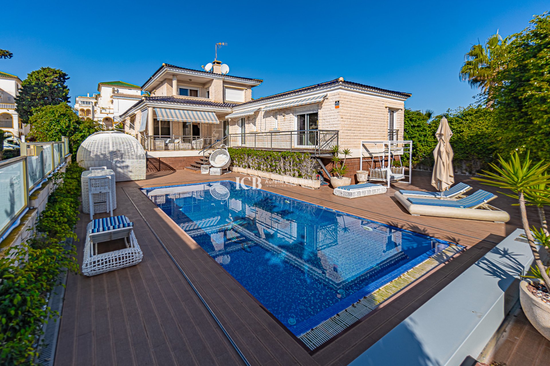 Reventa - Villa -
La Mata