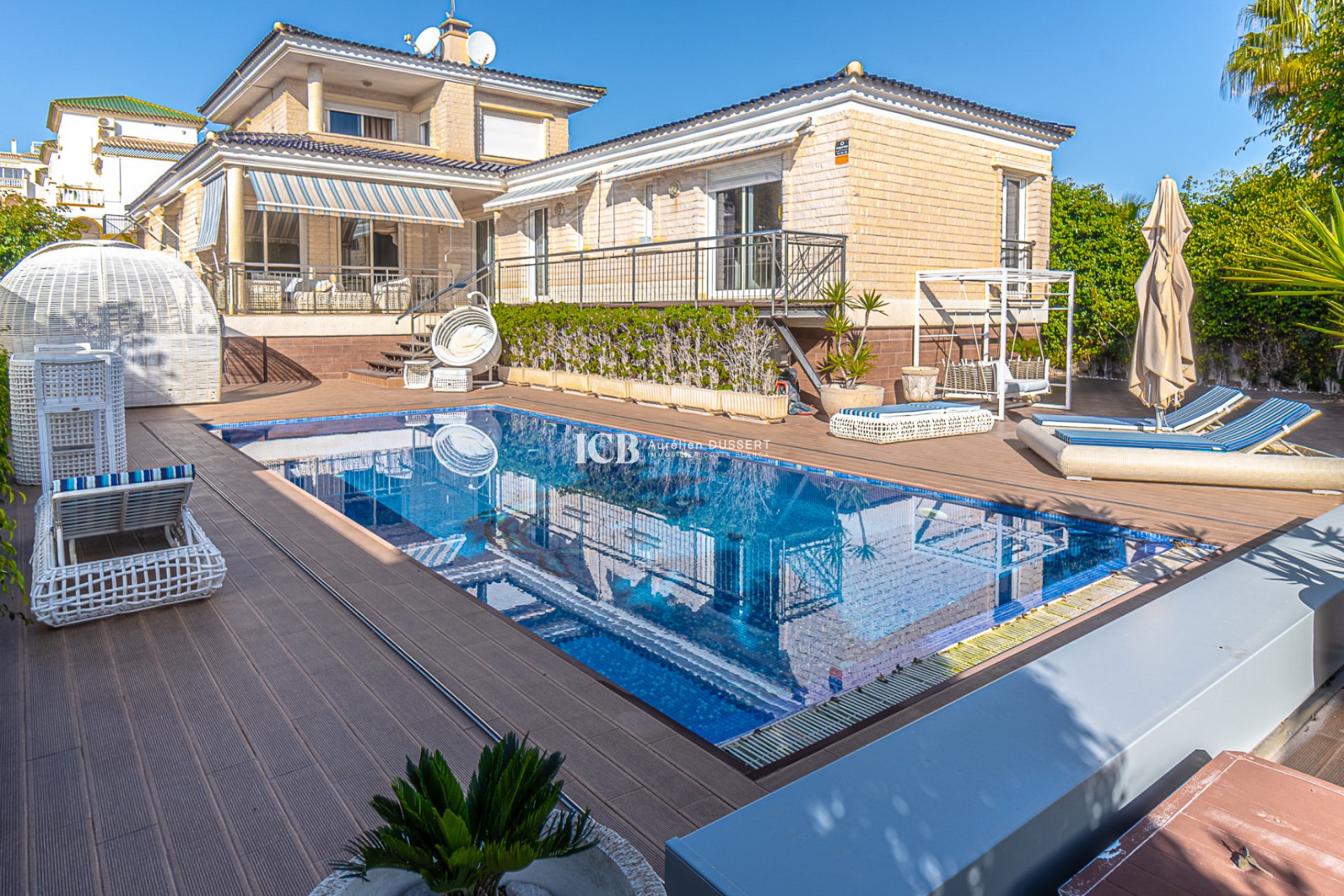 Reventa - Villa -
La Mata