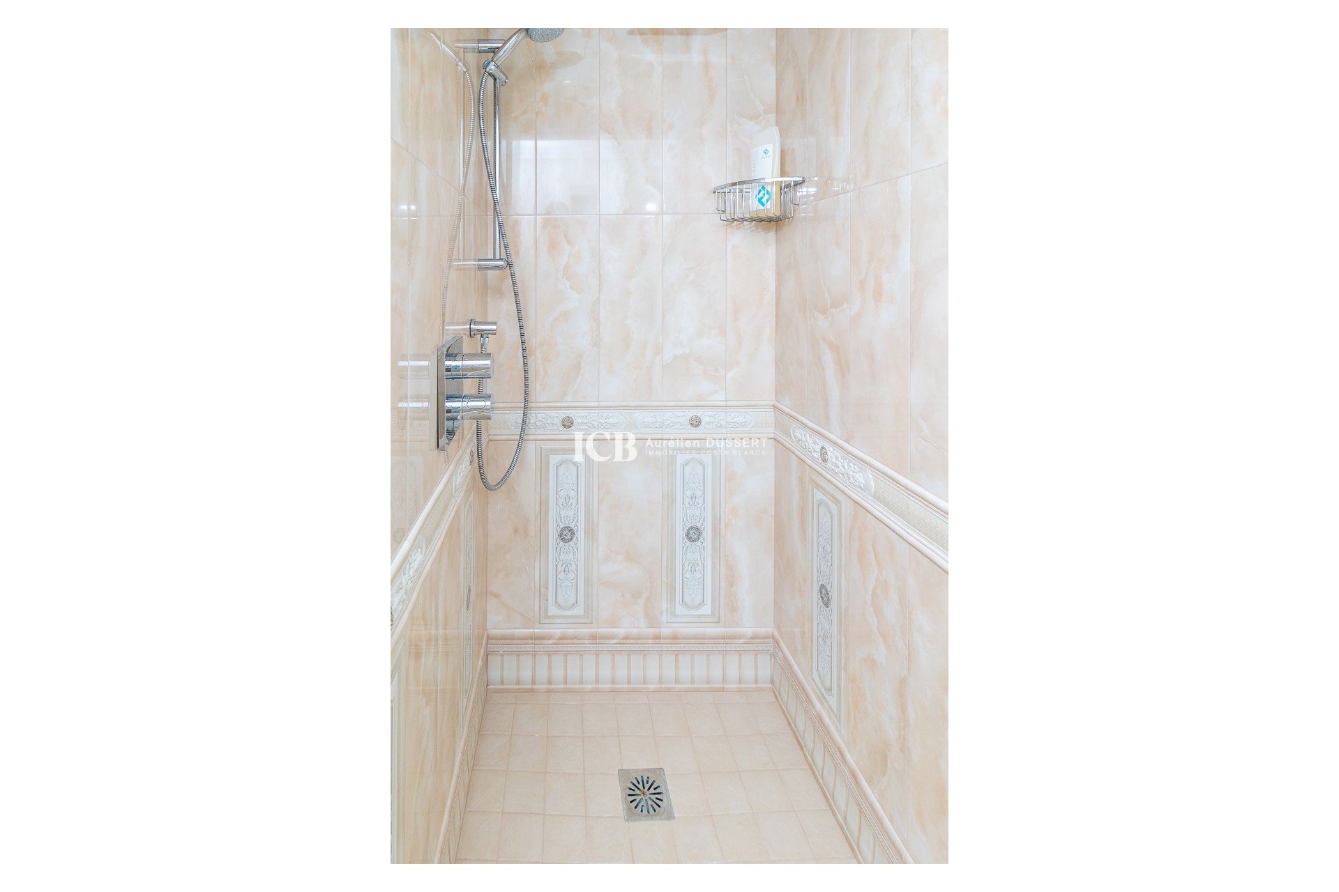 Reventa - Villa -
La Mata