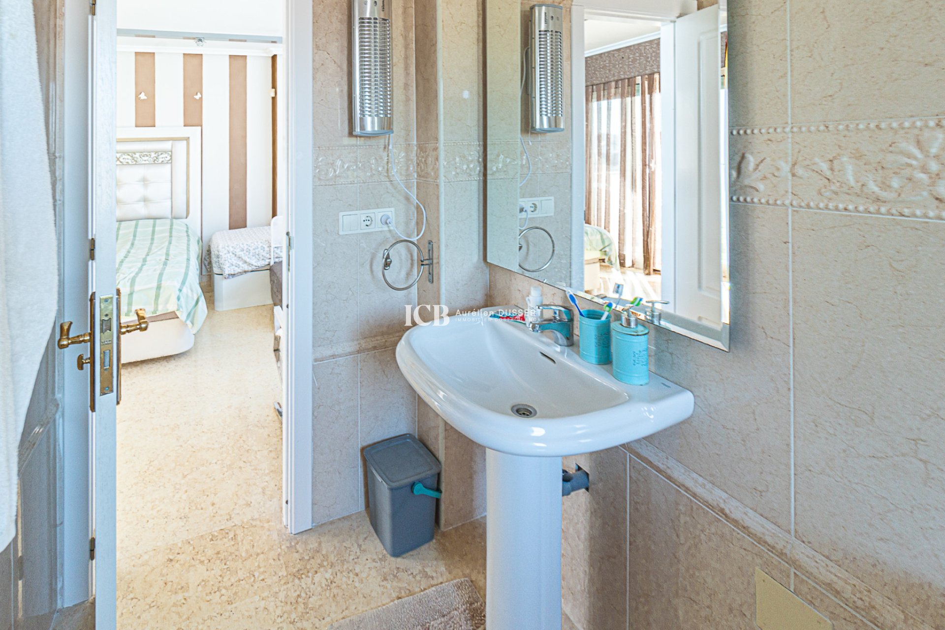 Reventa - Villa -
La Mata