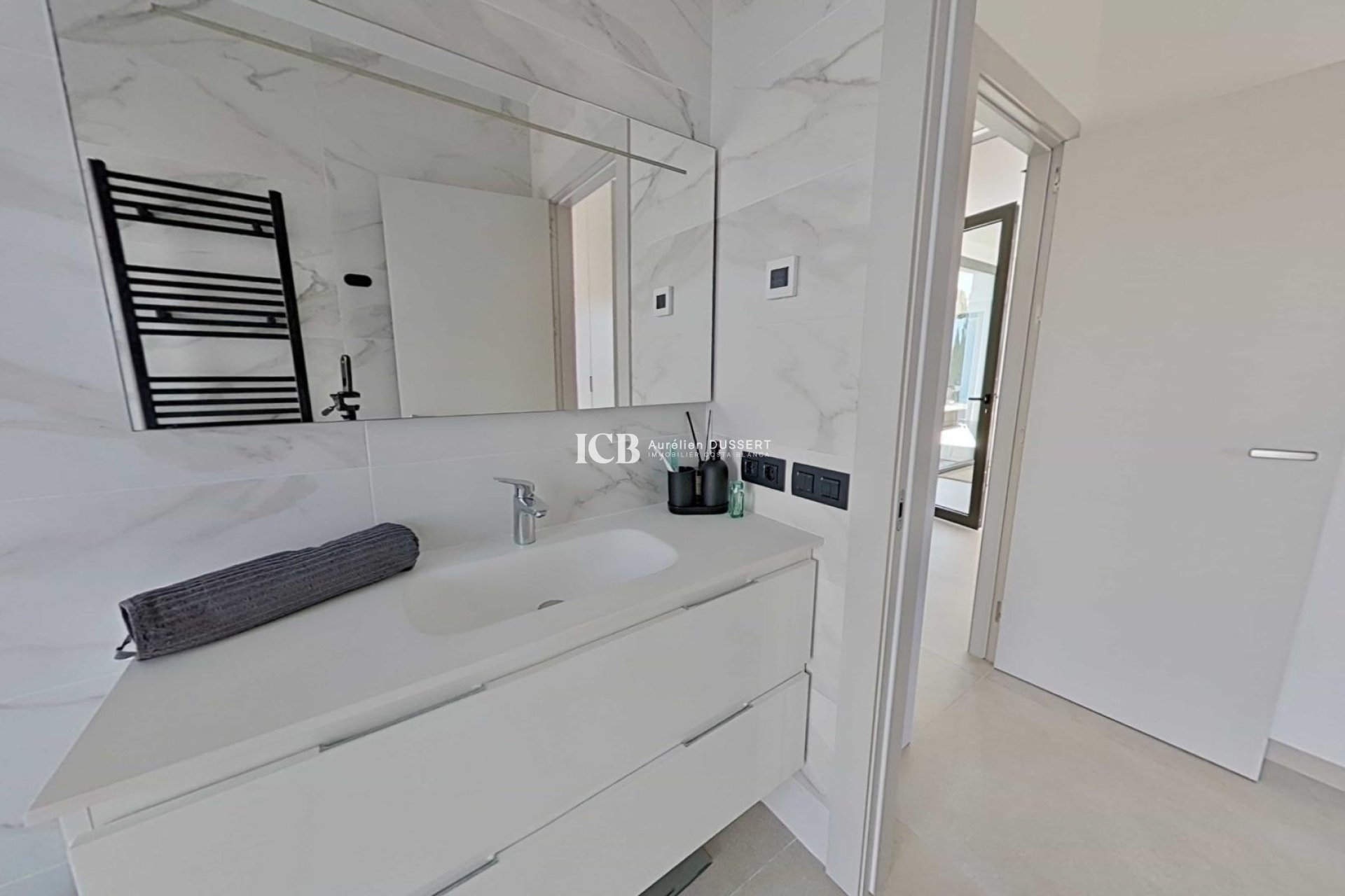 Reventa - Villa -
Las Colinas Golf