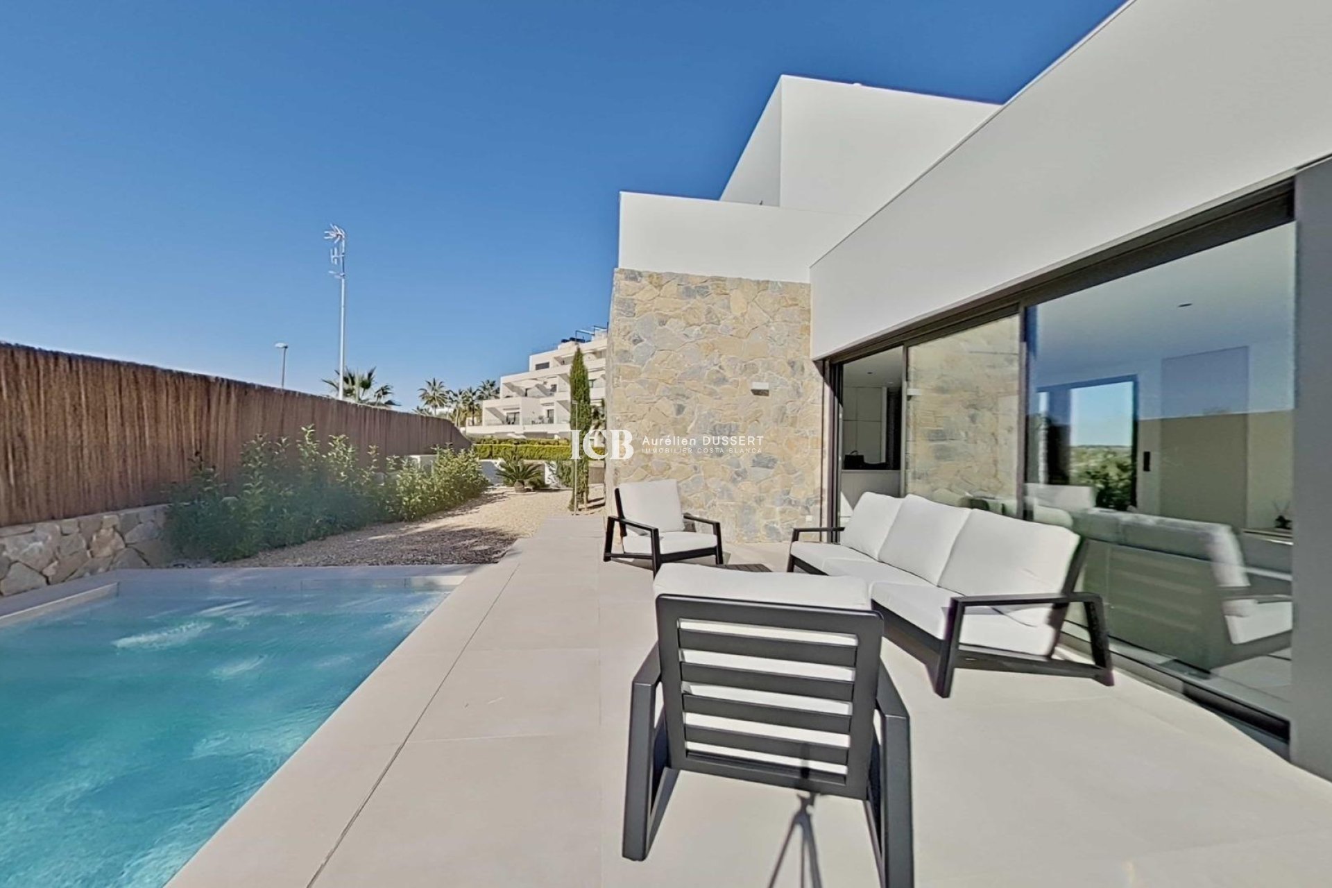 Reventa - Villa -
Las Colinas Golf
