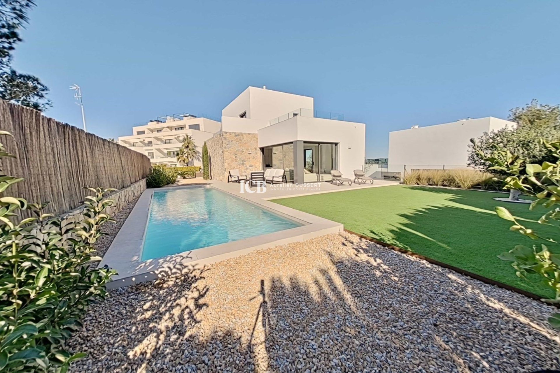 Reventa - Villa -
Las Colinas Golf