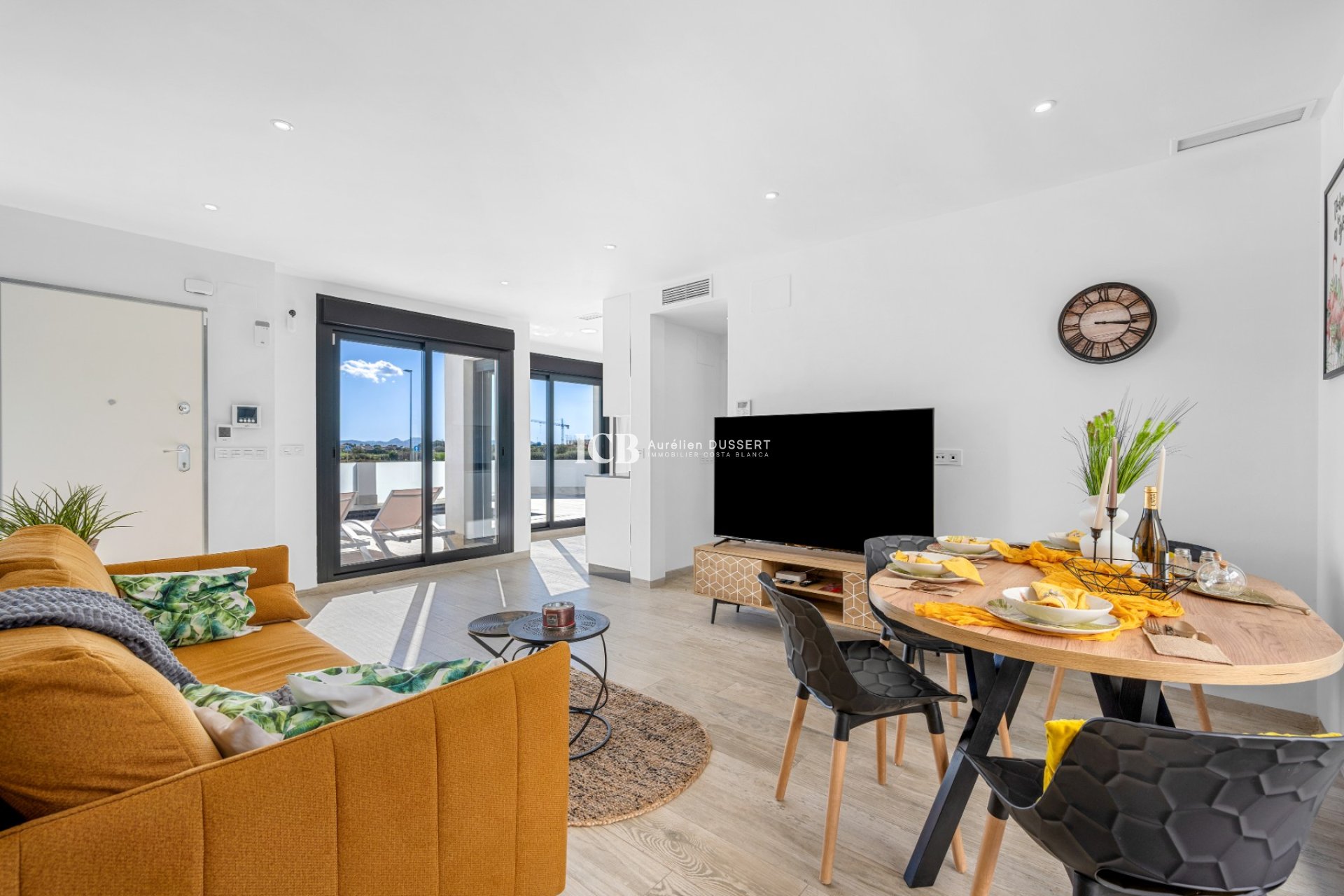 Reventa - Villa -
Los Alcázares - Town