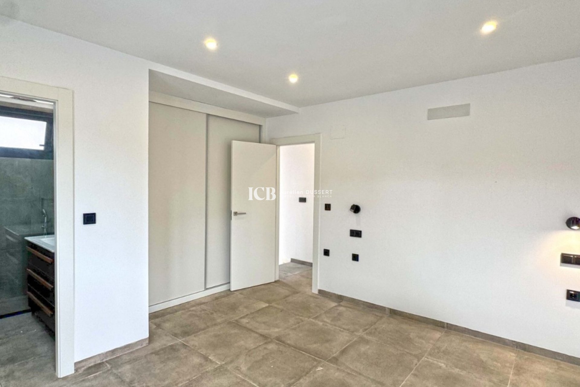 Reventa - Villa -
Los Balcones - Torrevieja