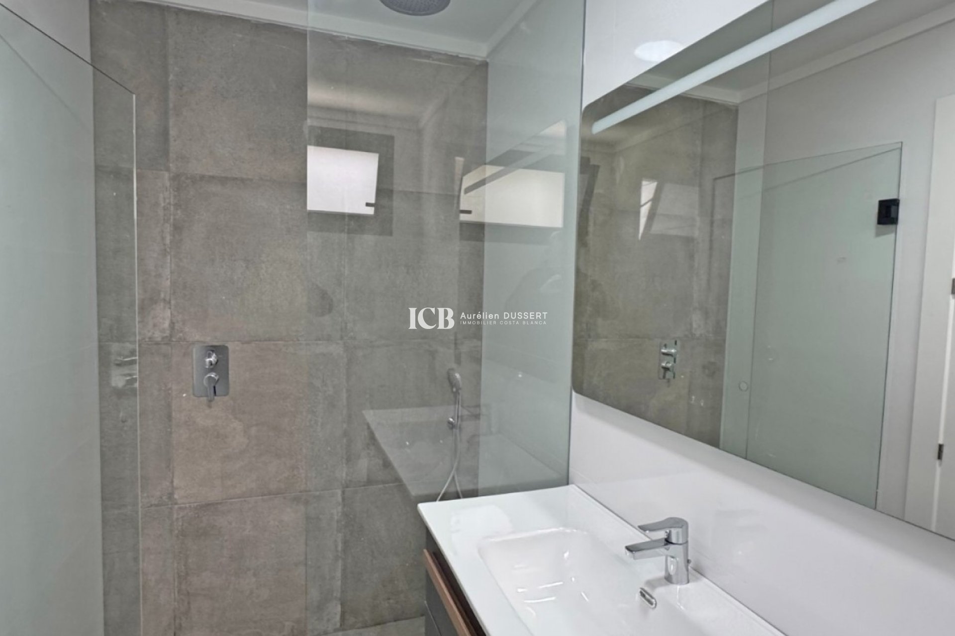 Reventa - Villa -
Los Balcones - Torrevieja