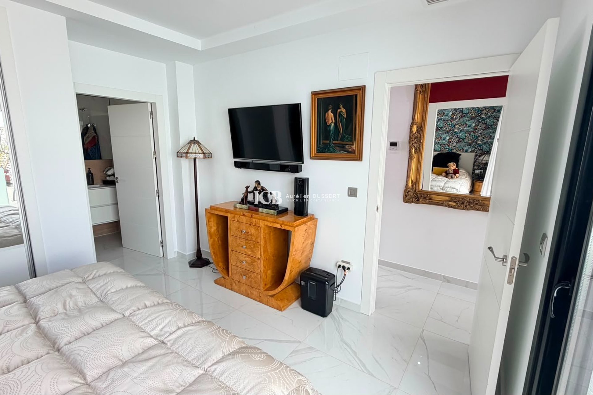 Reventa - Villa -
Los Montesinos - La Herrada