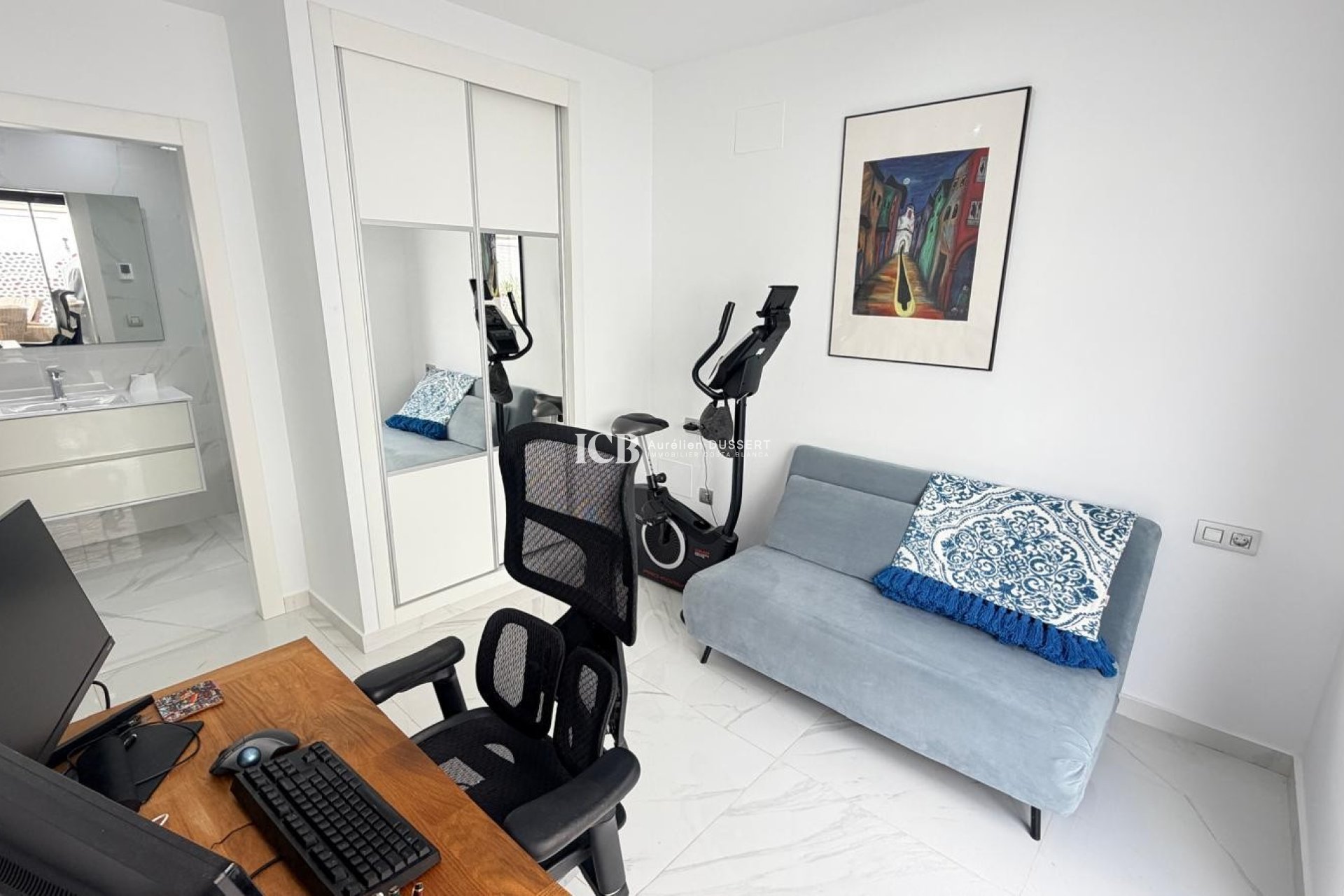 Reventa - Villa -
Los Montesinos - La Herrada
