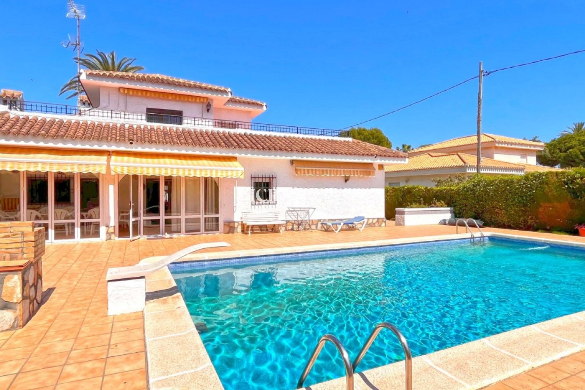 Reventa - Villa -
Orihuela Costa - Cabo Roig