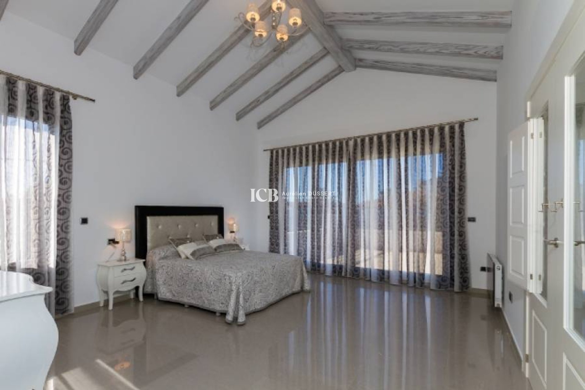 Reventa - Villa -
Orihuela Costa - Cabo Roig