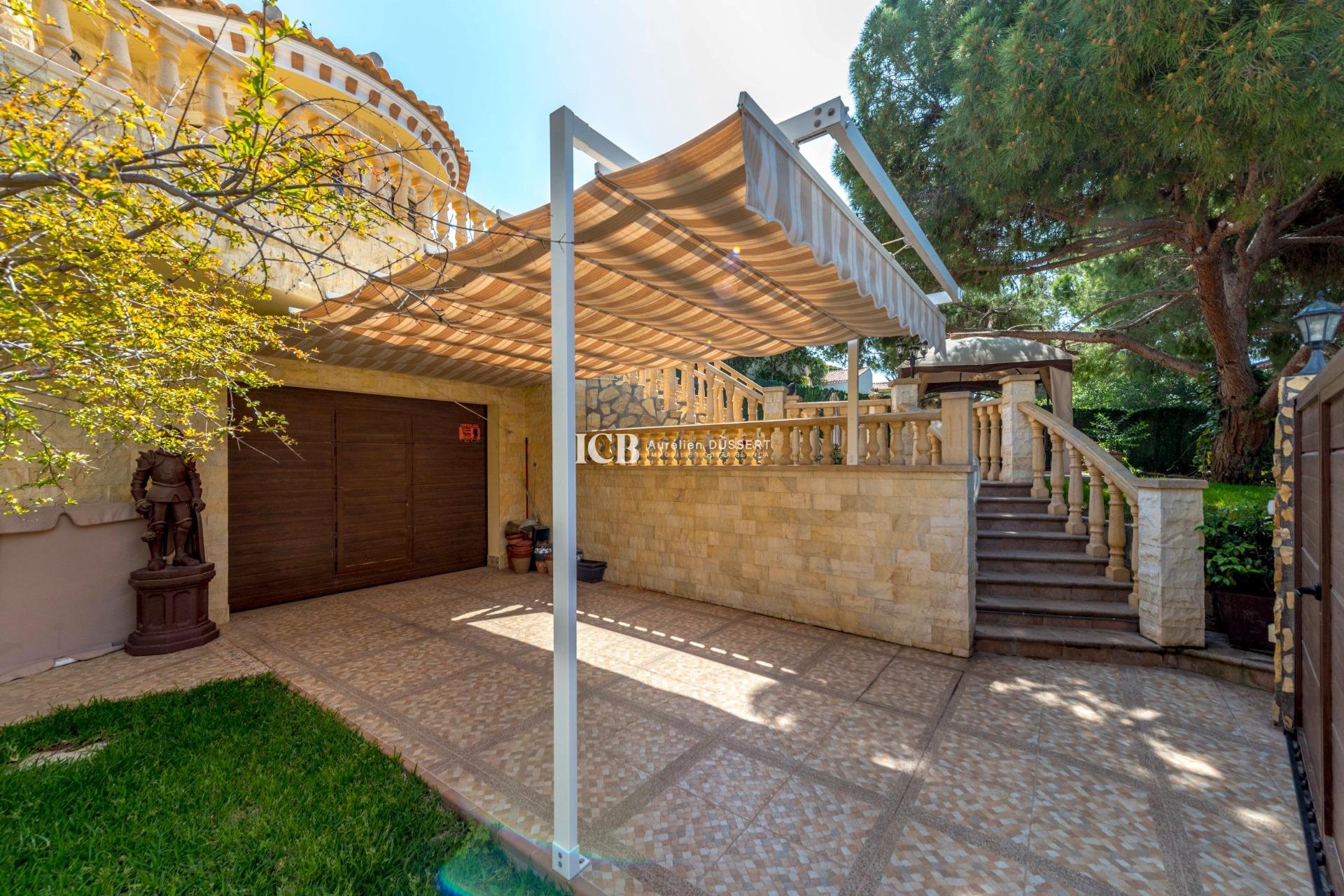 Reventa - Villa -
Orihuela Costa - Campoamor