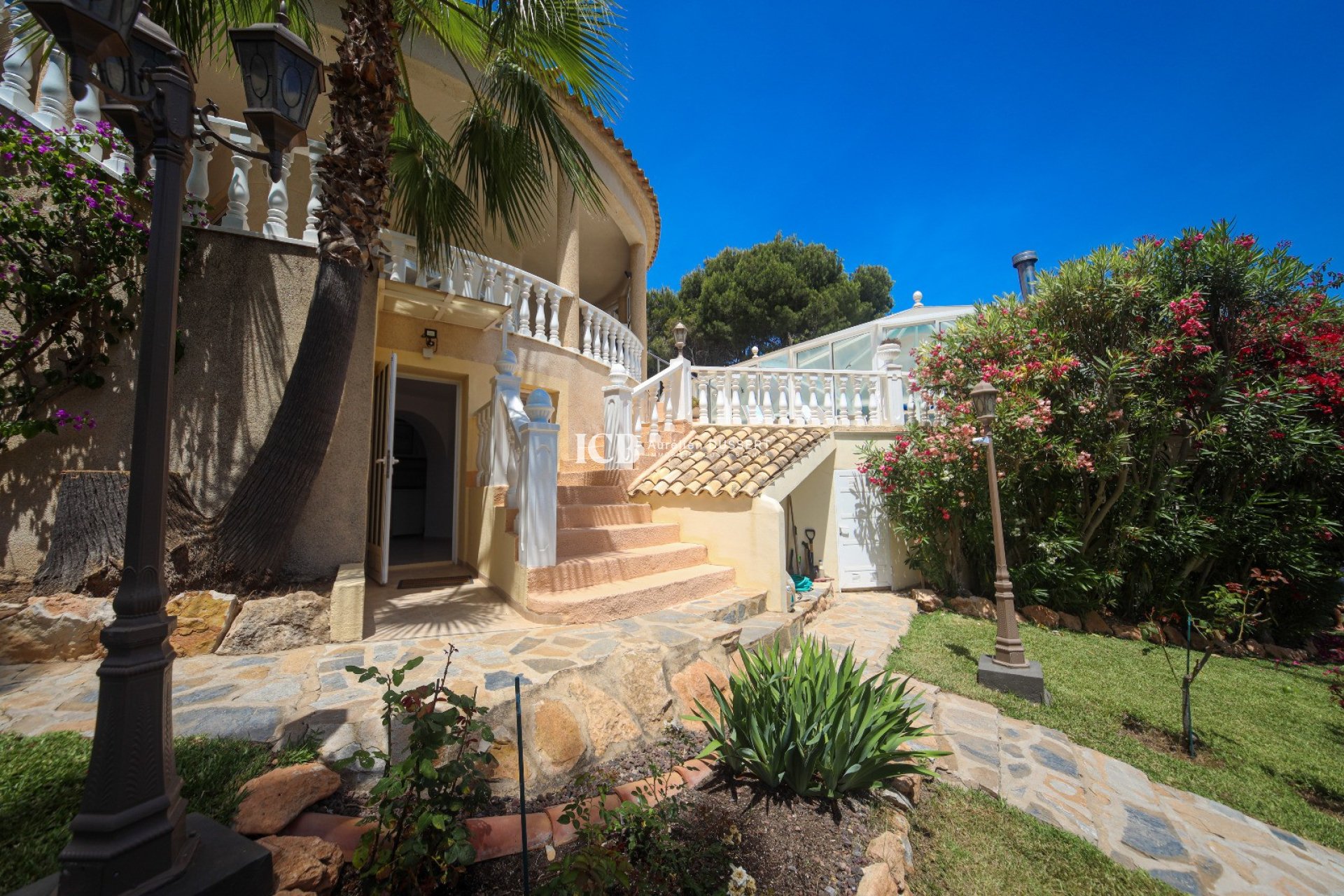 Reventa - Villa -
Orihuela Costa - Dehesa de campoamor