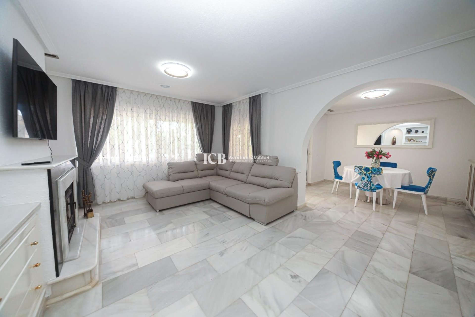 Reventa - Villa -
Orihuela Costa* - Dehesa de Campoamor*