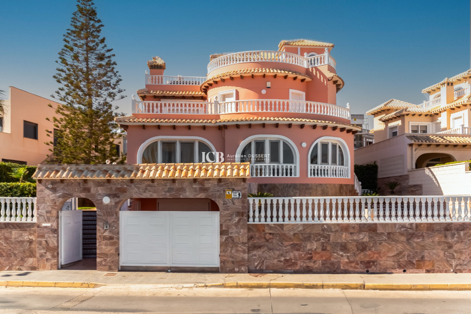 Reventa - Villa -
Orihuela Costa - La Zenia