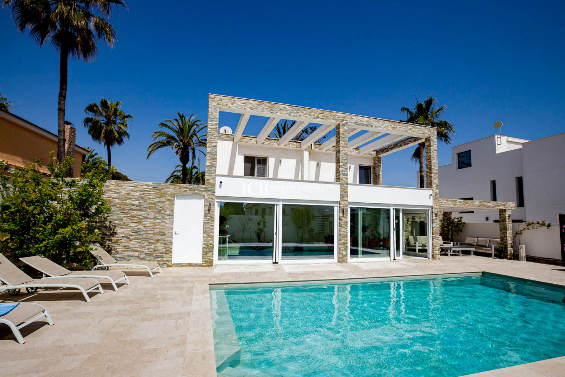 Reventa - Villa -
Orihuela Costa - La Zenia